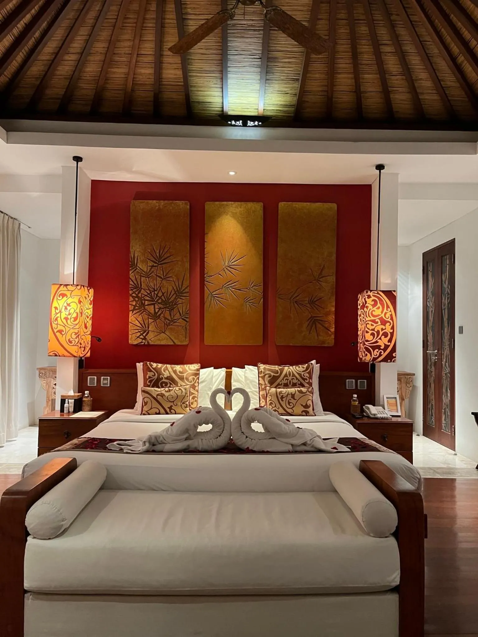 Bed in Anapuri Villas