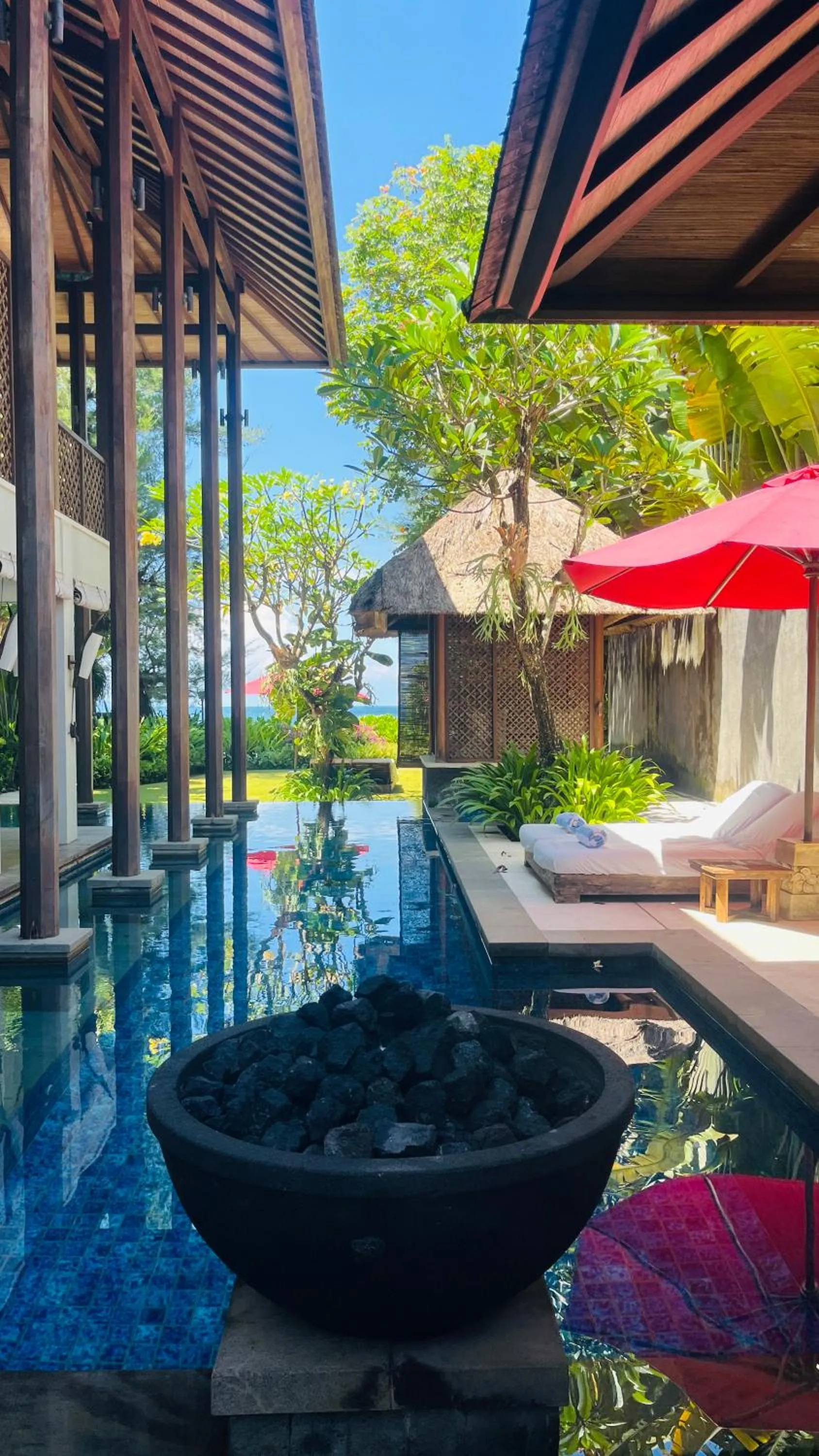 Property building in Anapuri Villas