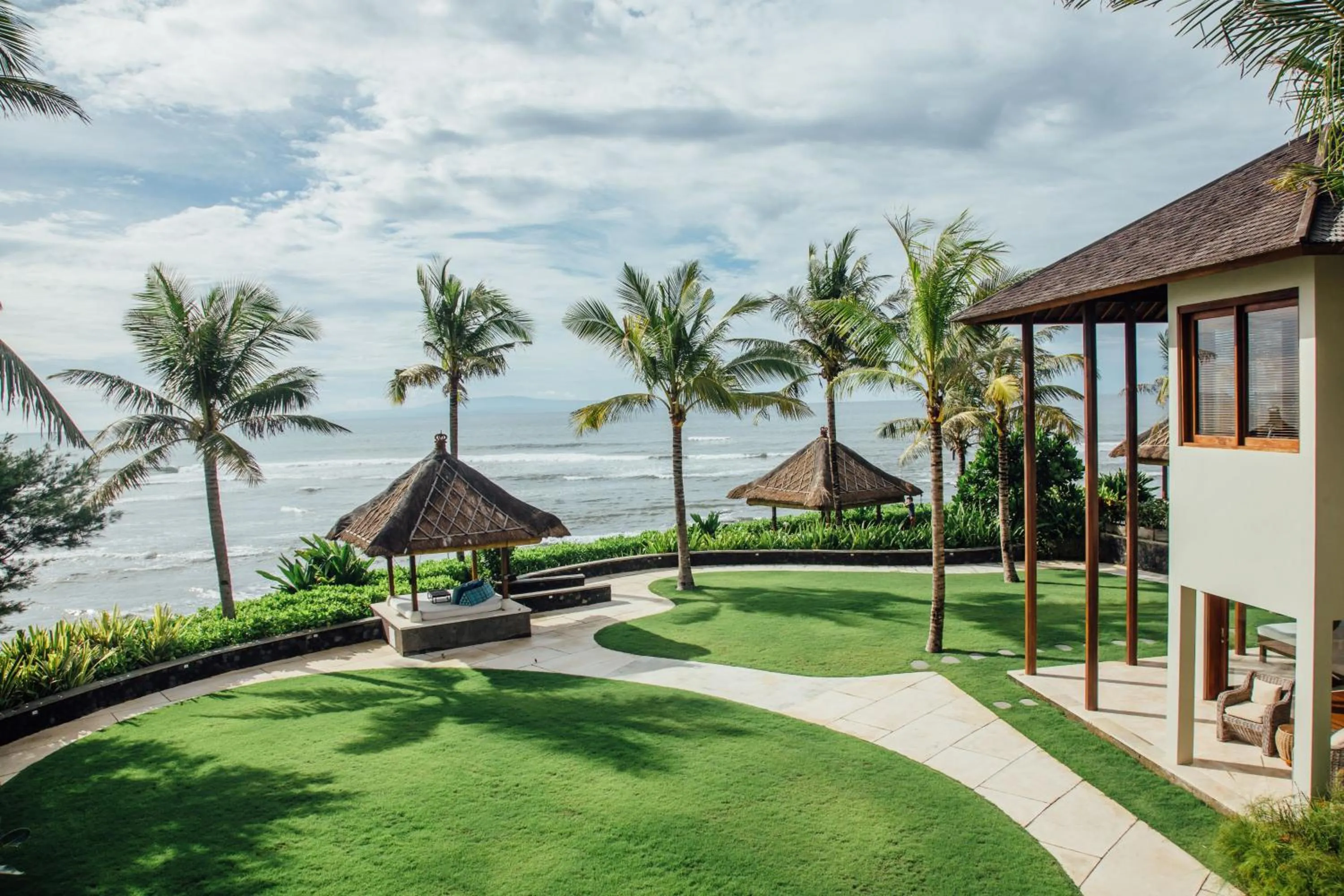 Day in Anapuri Villas