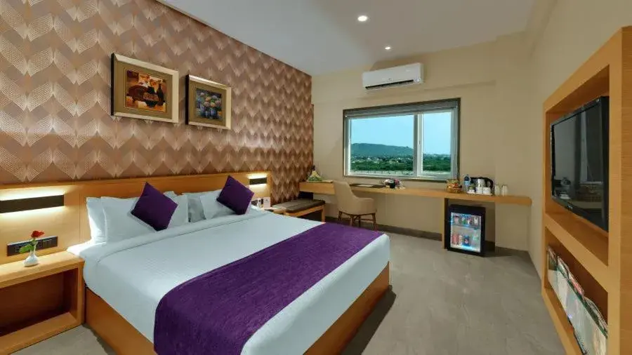 Bedroom, Bed in Click Hotel Bhuj Bedroom, Bed in Click Hotel Bhuj