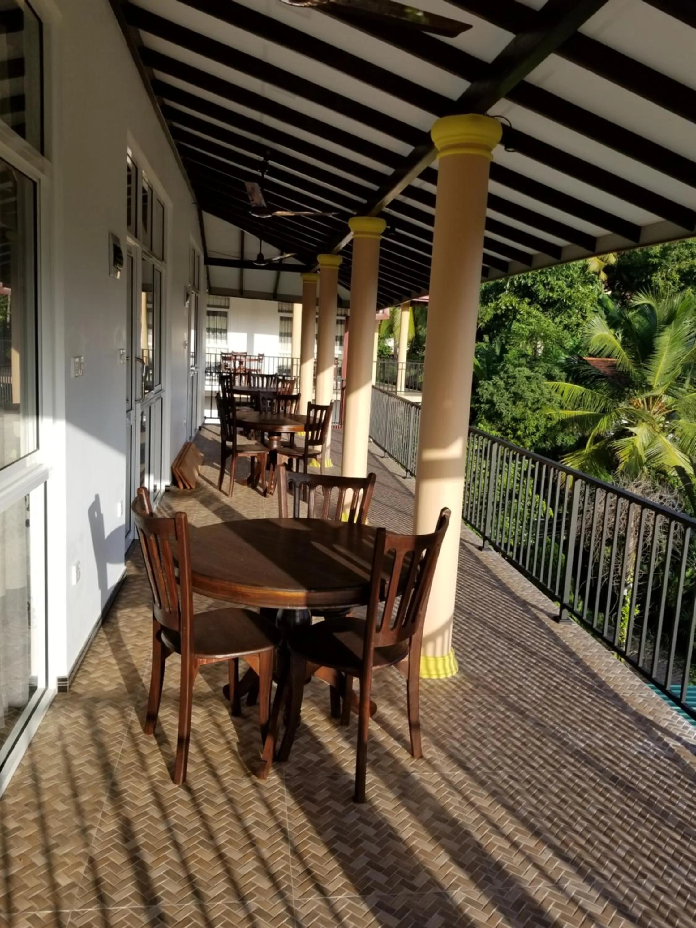 Balcony/Terrace in Coral Palm Villa and Apartment