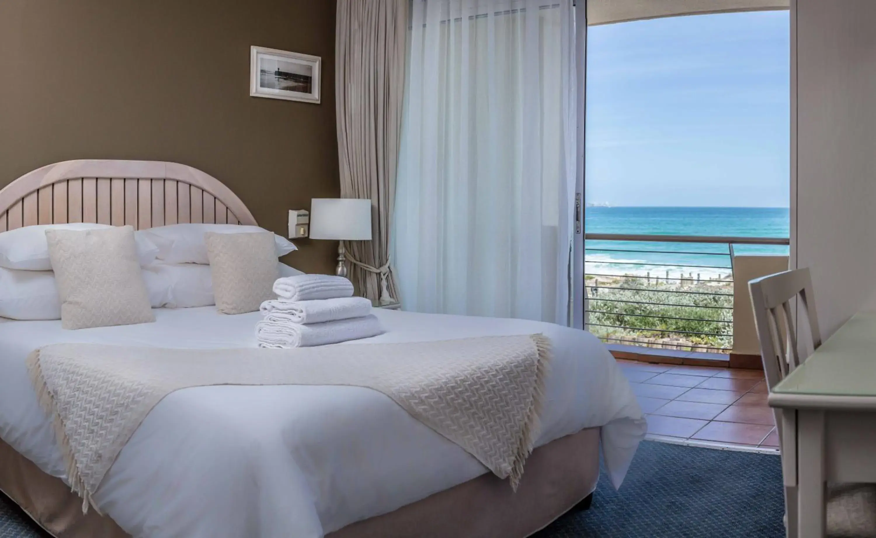 2 Bedroom Sea Facing Apartment in Cape Town Beachfront Apartments at Leisure Bay 2 Bedroom Sea Facing Apartment in Cape Town Beachfront Apartments at Leisure Bay