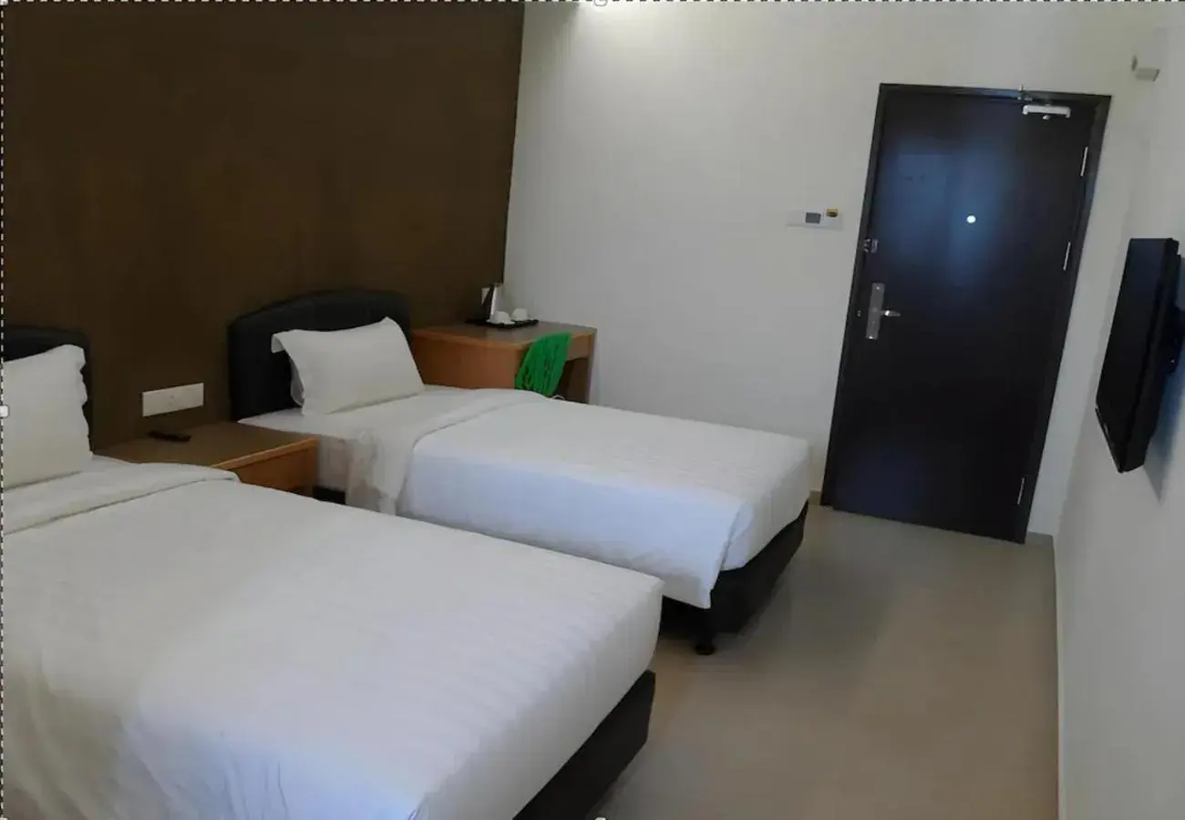 Standard Twin Room in Hotel Grand Court Inn Standard Twin Room in Hotel Grand Court Inn