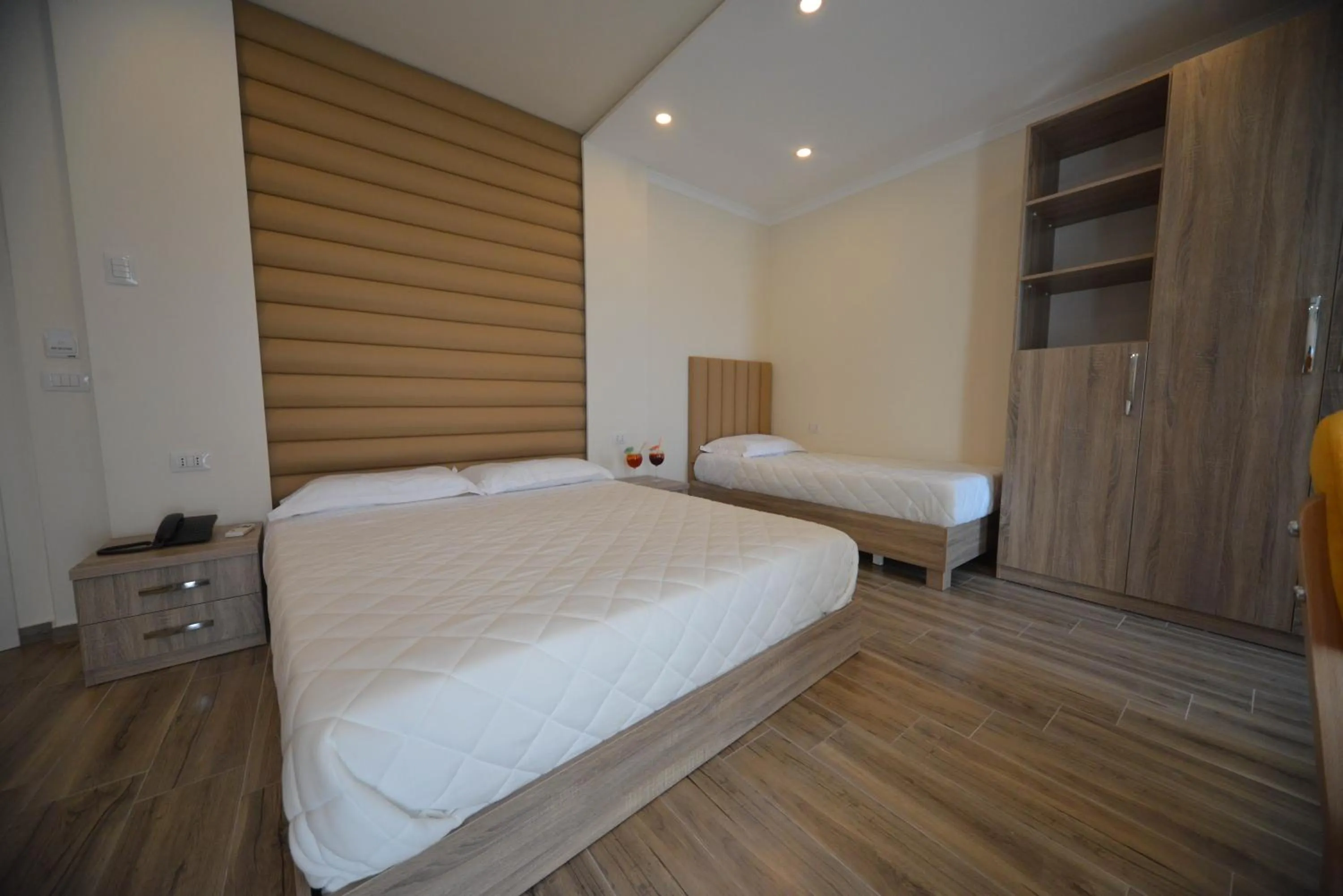 Photo of the whole room, Bed in Hotel Elesio