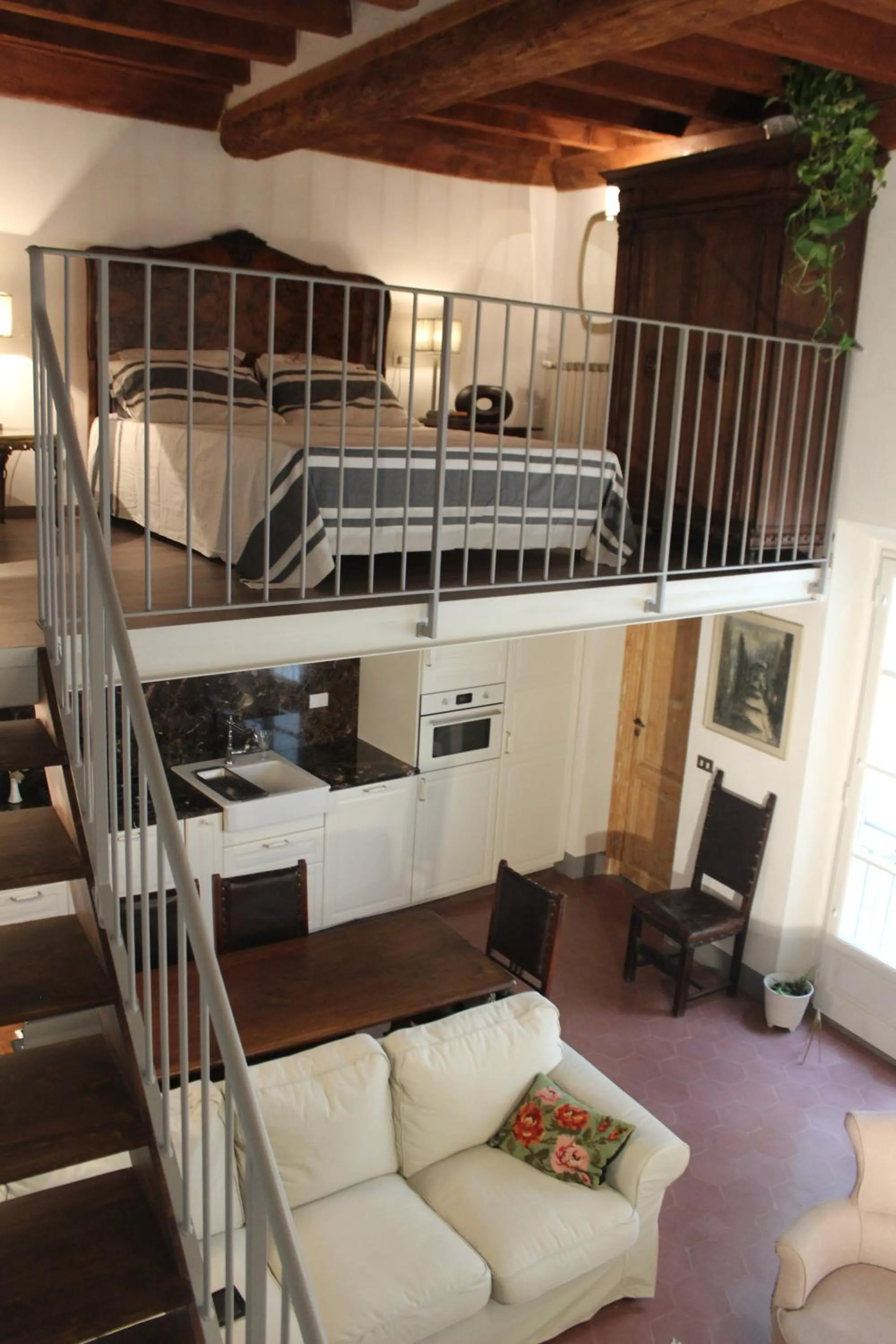 Kitchen or kitchenette in Florence Pitti Loft