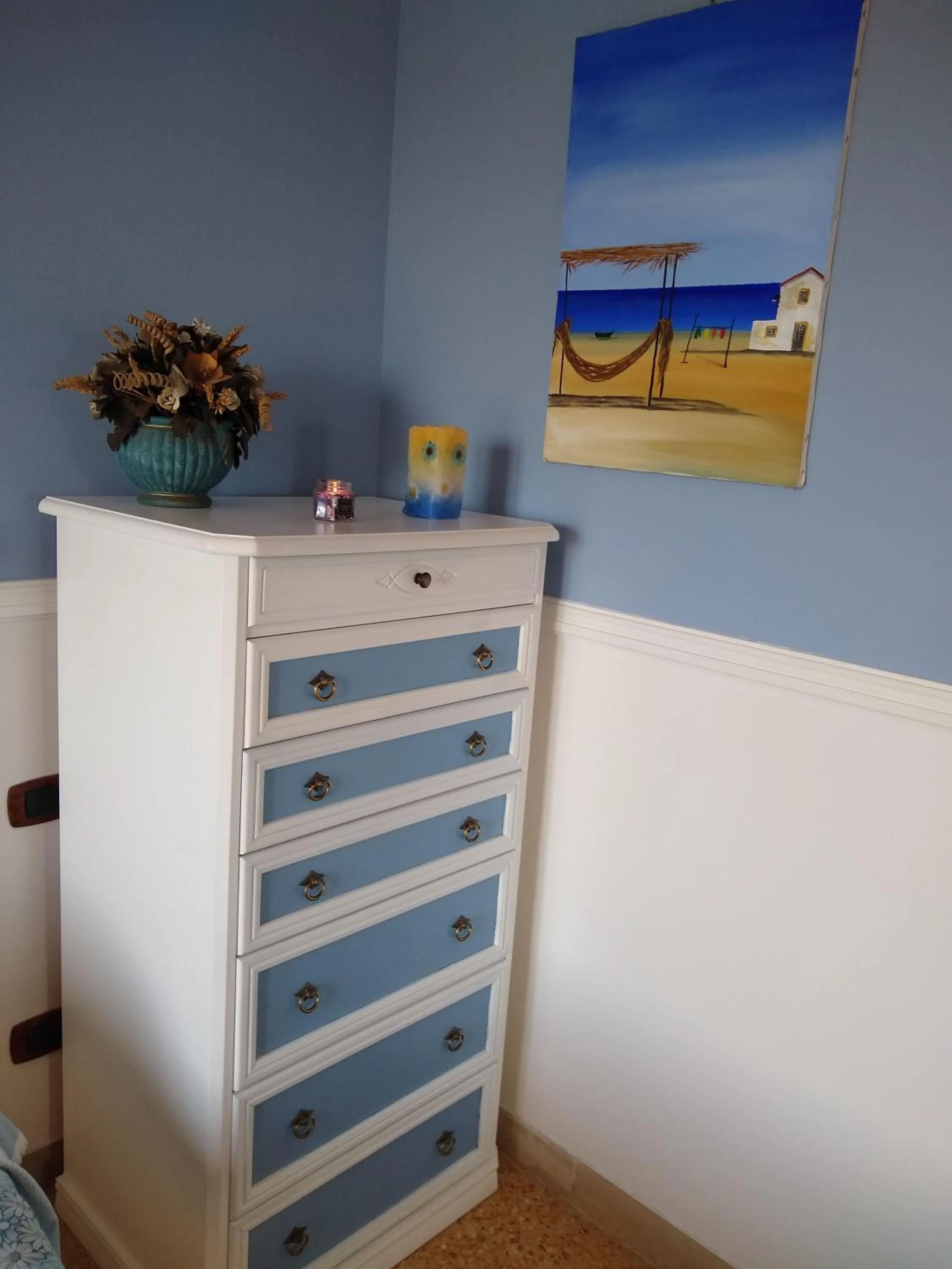 Bed in La finestra sul mare