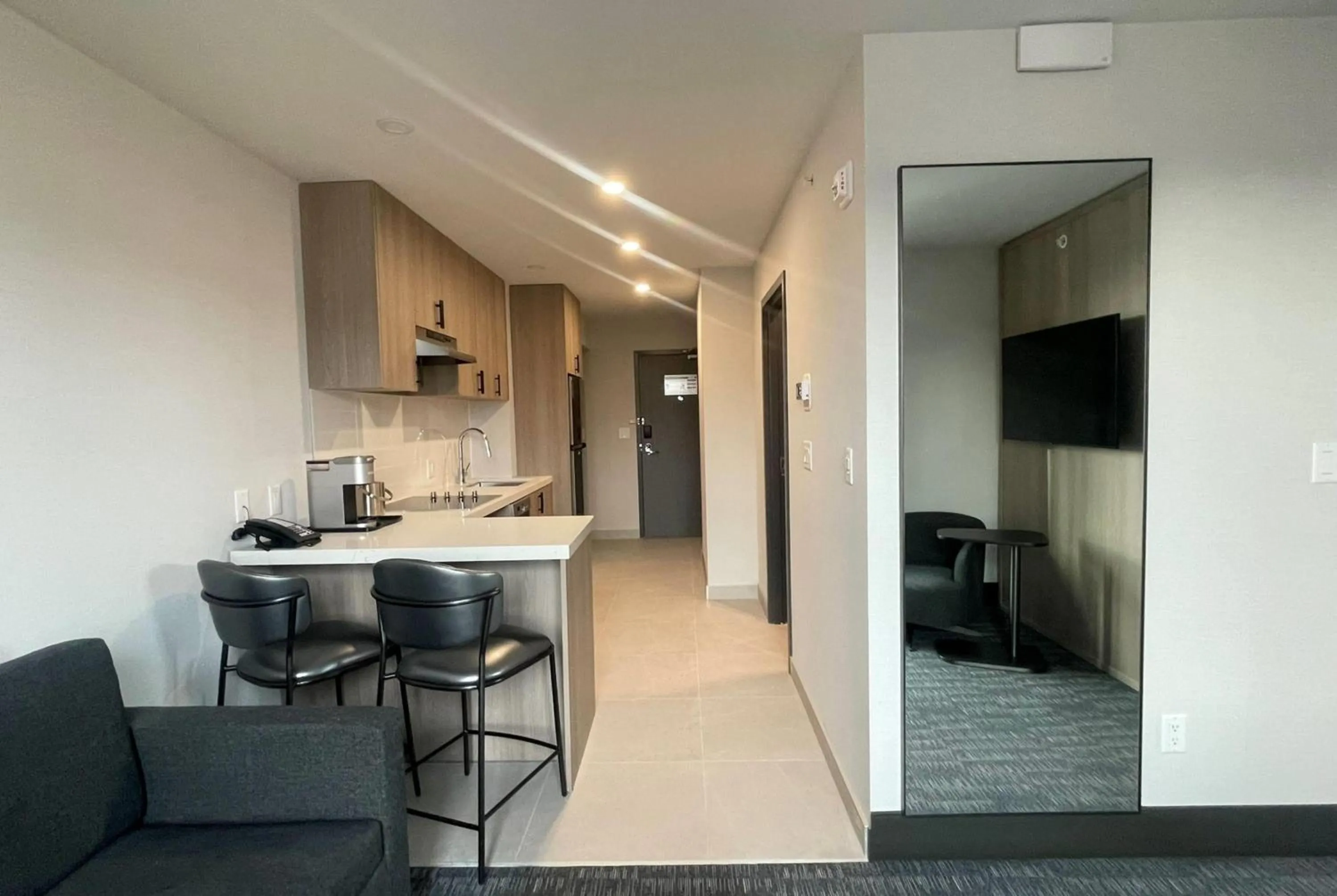 Photo of the whole room in La Quinta Inn & Suites by Wyndham Kelowna BC