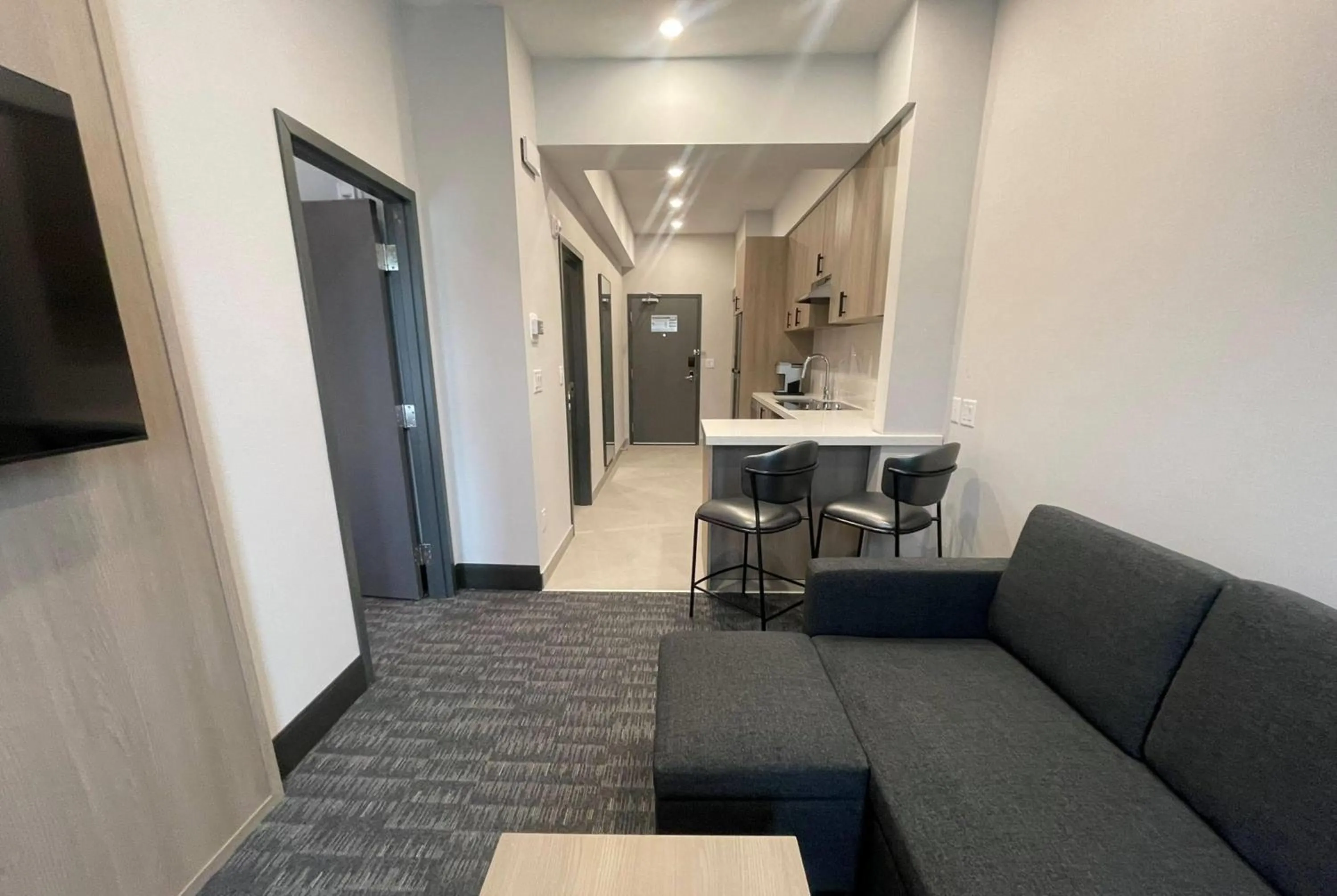 Photo of the whole room in La Quinta Inn & Suites by Wyndham Kelowna BC