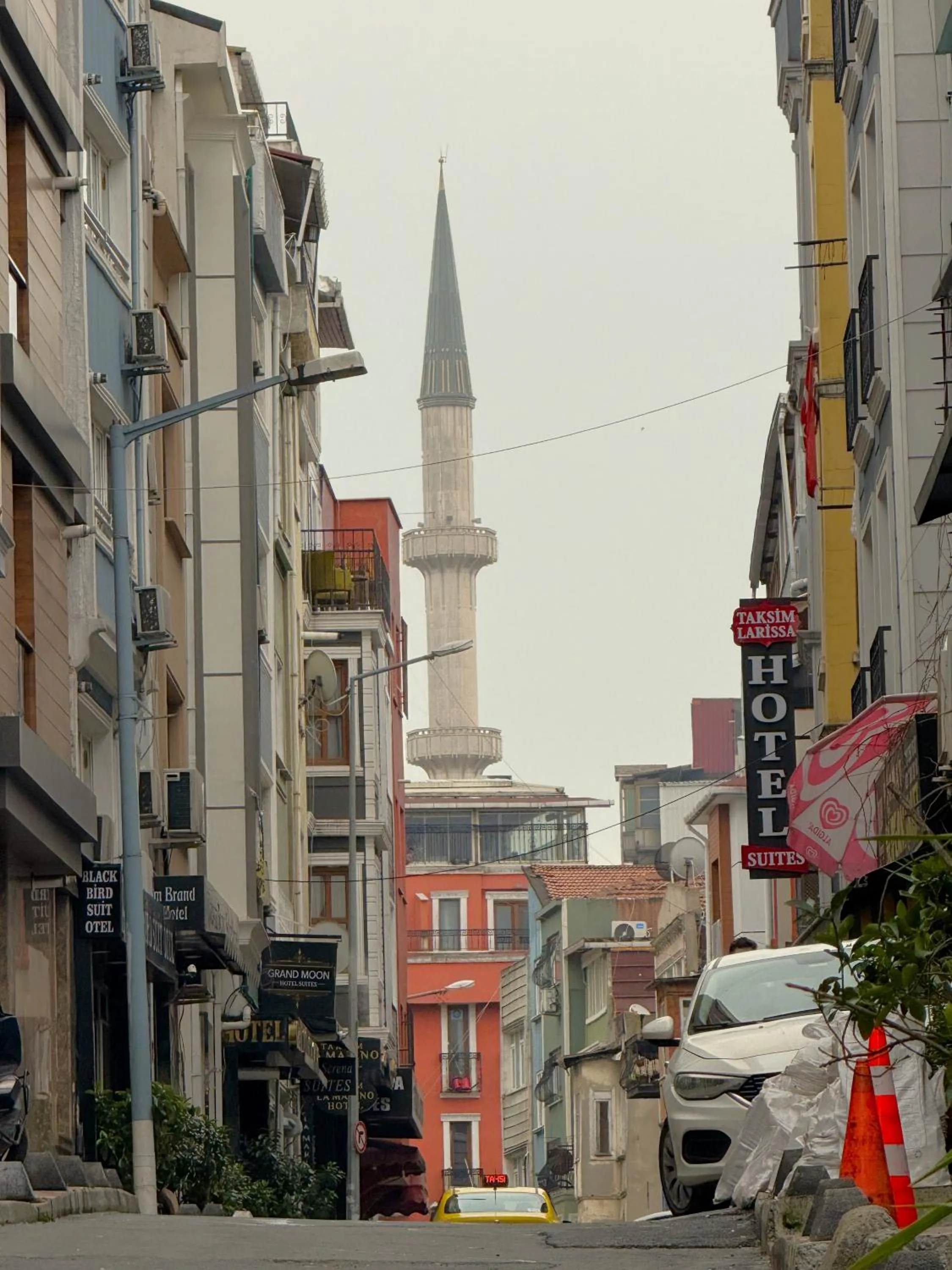 Property building in Pera Sultan Suit