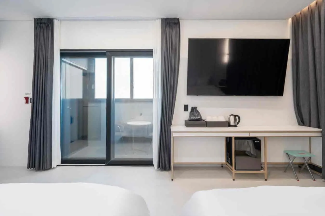 Bedroom, Bed in Pyeongtaek Hotel The Gray Songtan