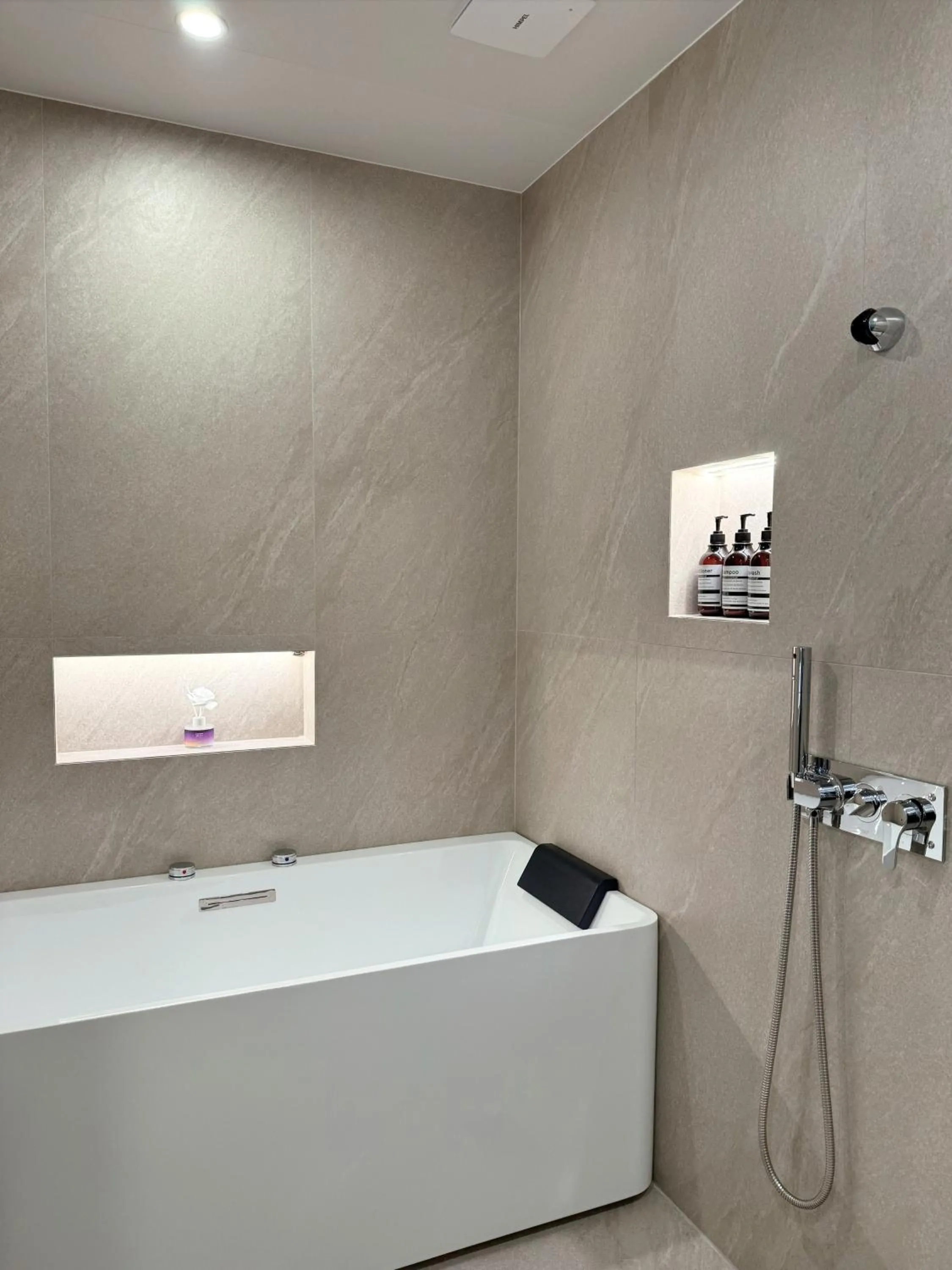 Bathroom in Pyeongtaek Hotel The Gray Songtan