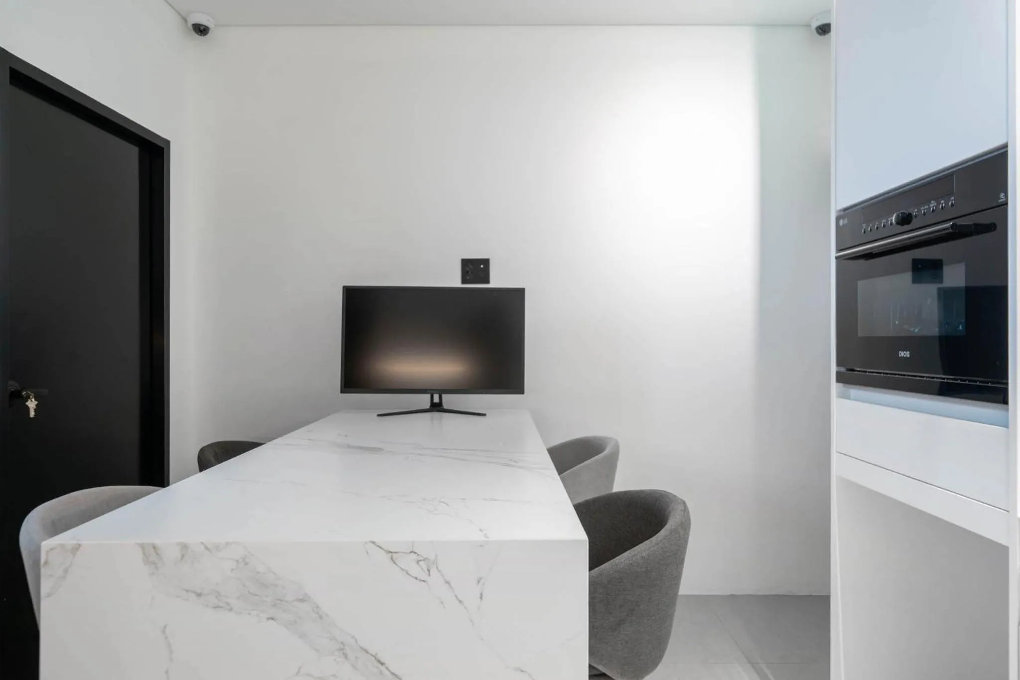 Kitchen or kitchenette in Pyeongtaek Hotel The Gray Songtan