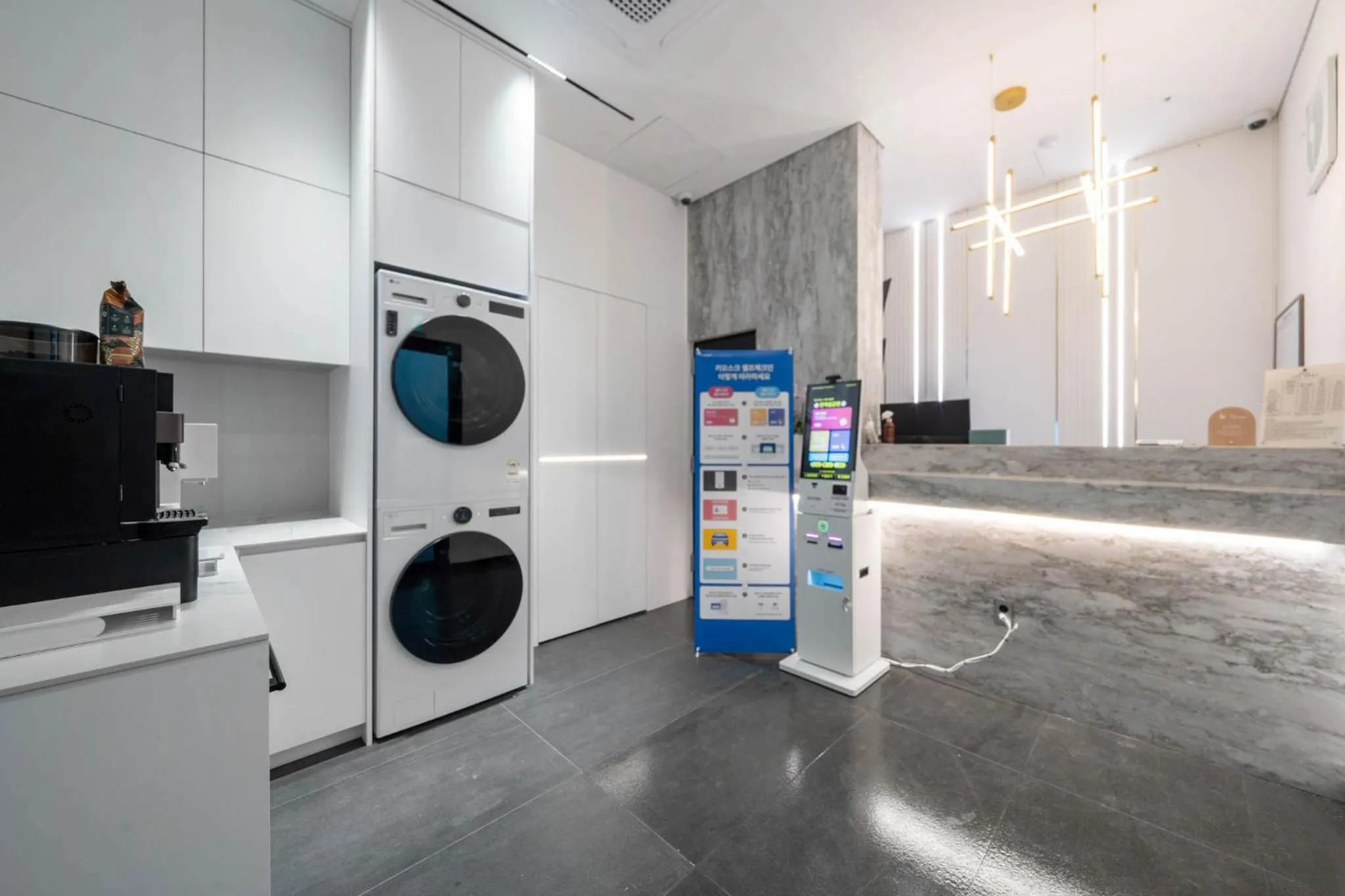 washing machine in Pyeongtaek Hotel The Gray Songtan