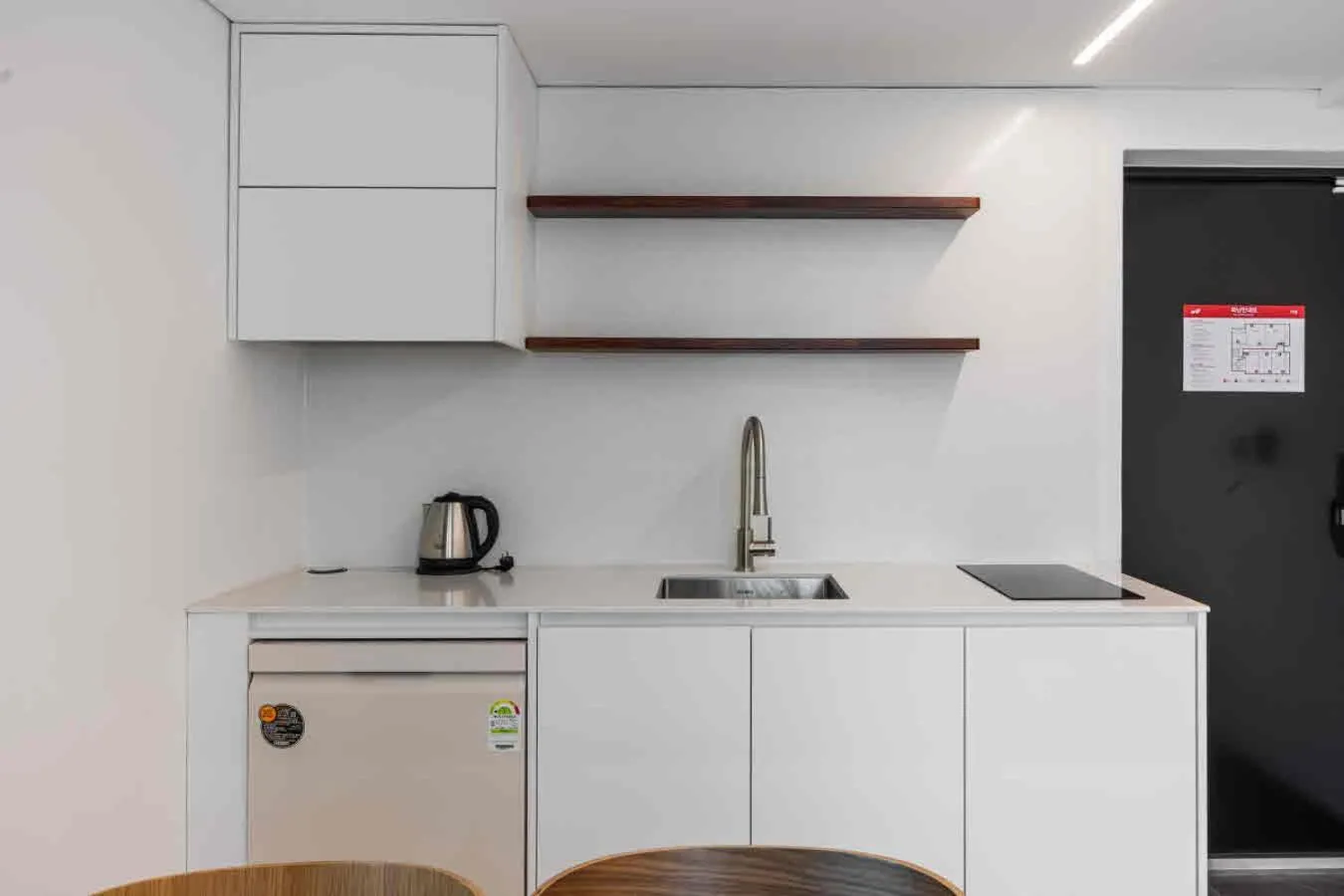 Kitchen or kitchenette in Pyeongtaek Hotel The Gray Songtan
