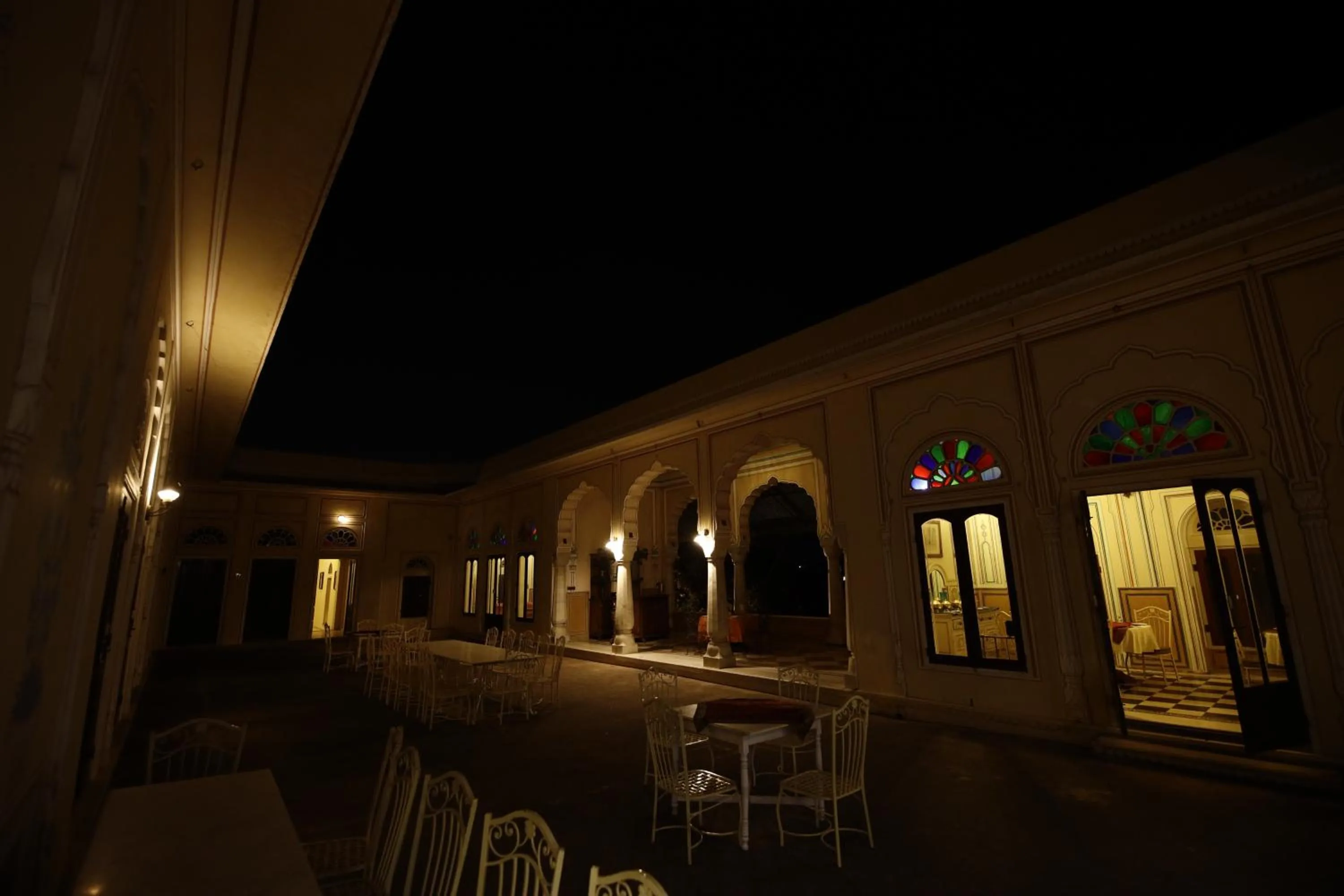 Restaurant/places to eat in Castle Kanota