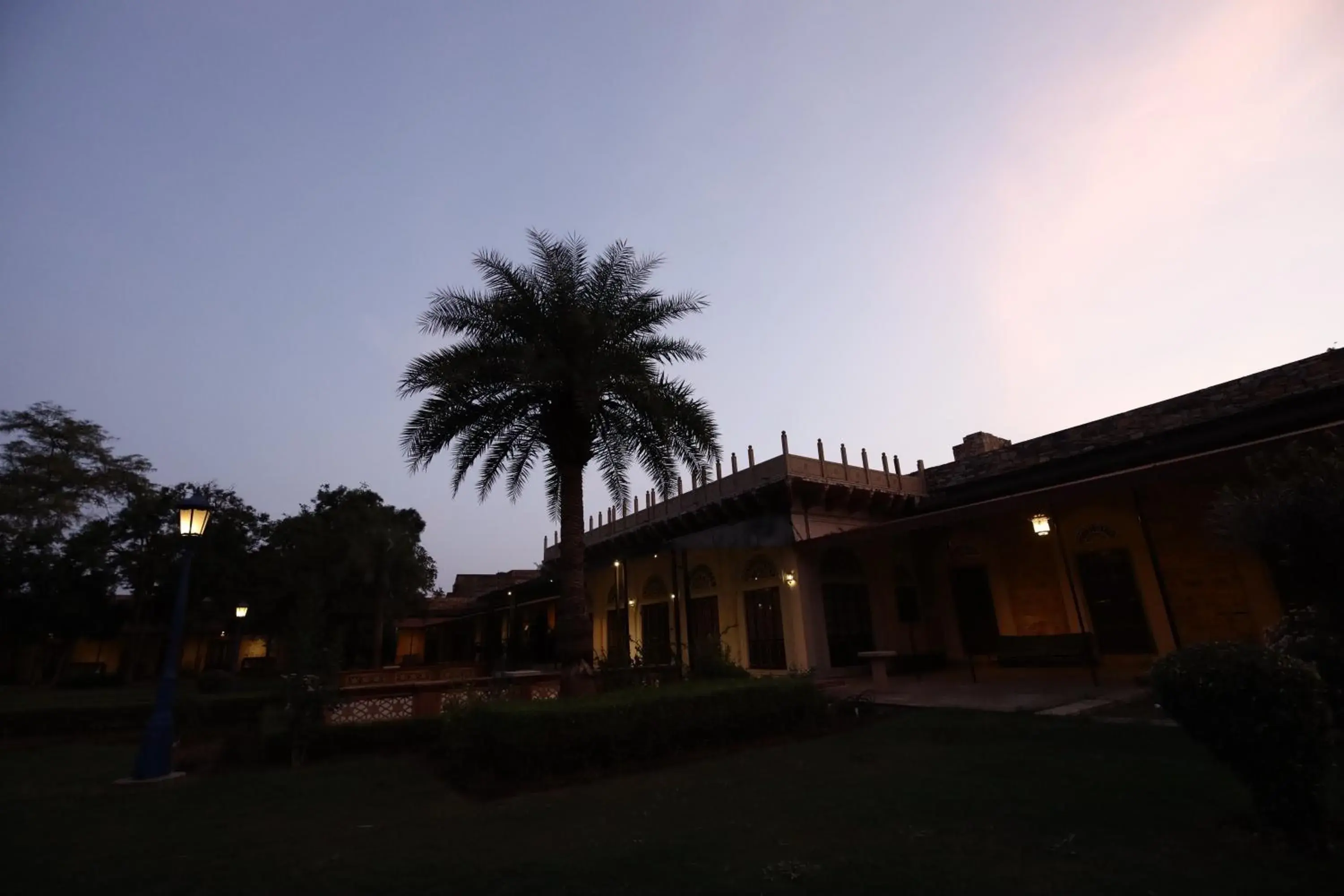 Property building in Castle Kanota Property building in Castle Kanota