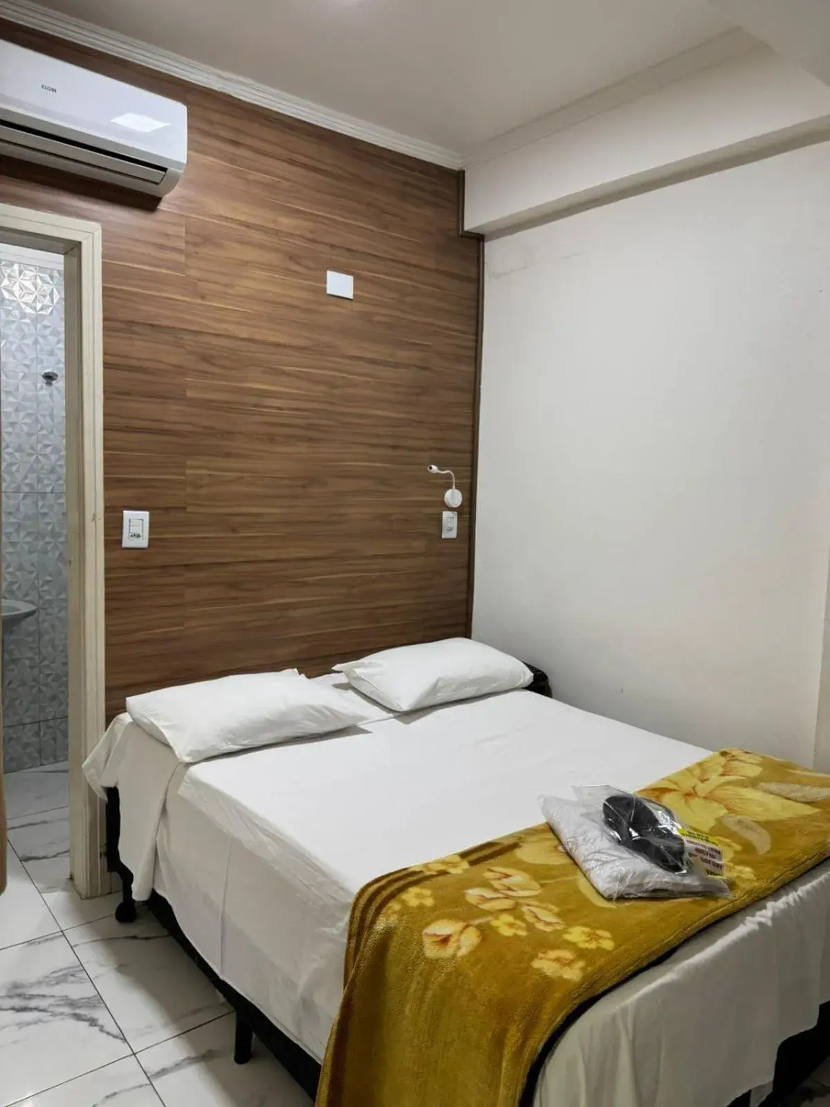 Standard Room with Double Bed in New Point Hotel Standard Room with Double Bed in New Point Hotel