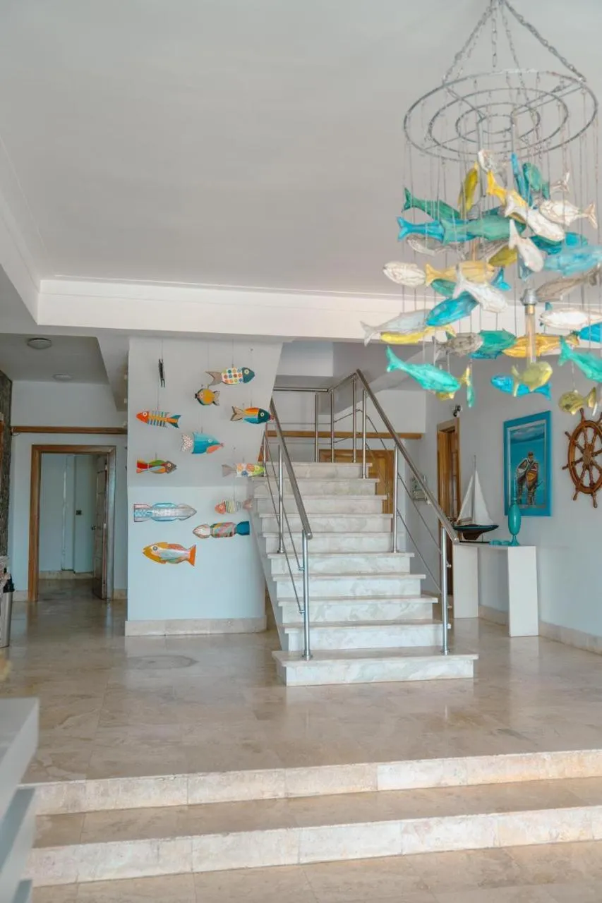 Vista Marina Residence