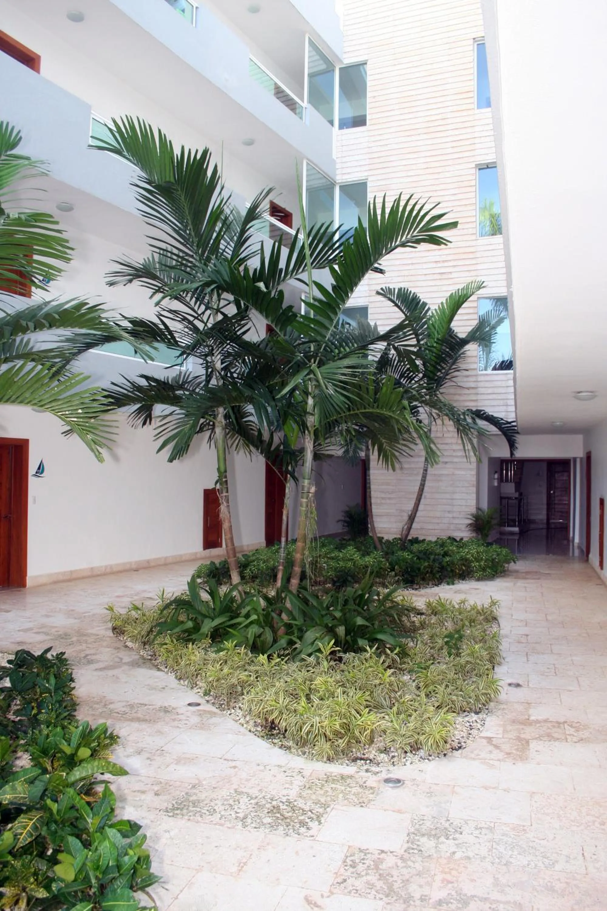 Garden in Vista Marina Residence