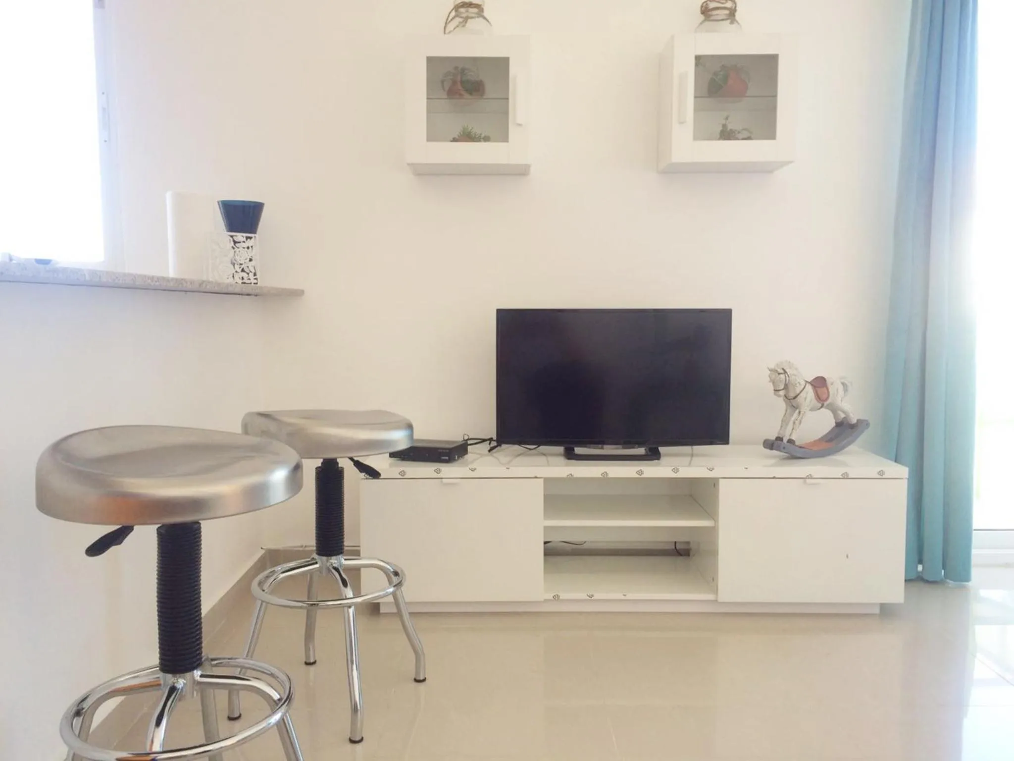 Living room in Vista Marina Residence