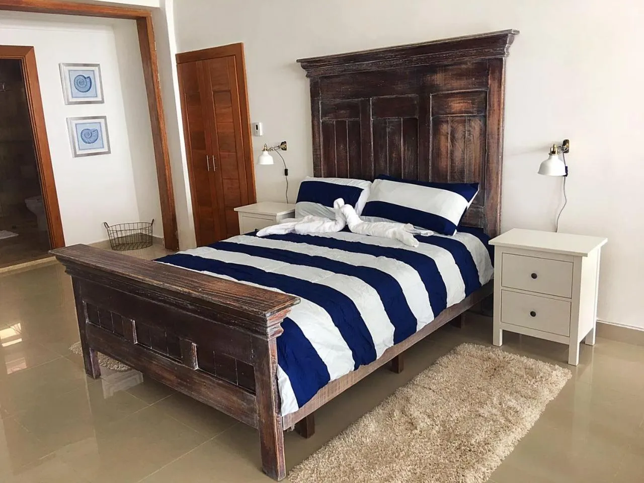 Bed in Vista Marina Residence