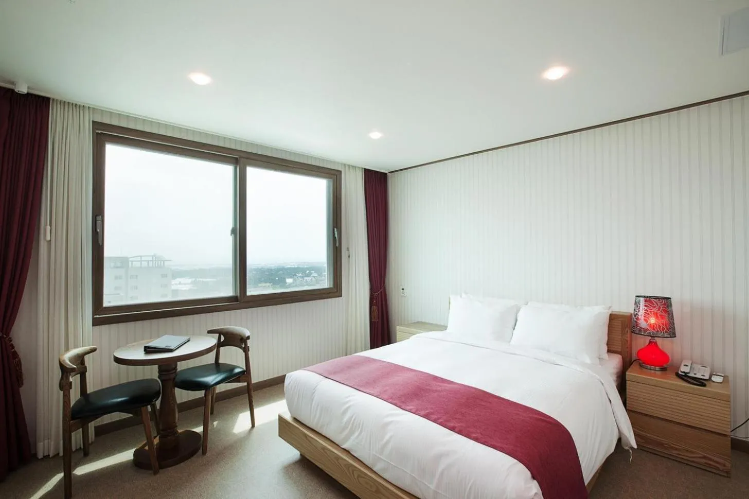 Bed in Hotel California