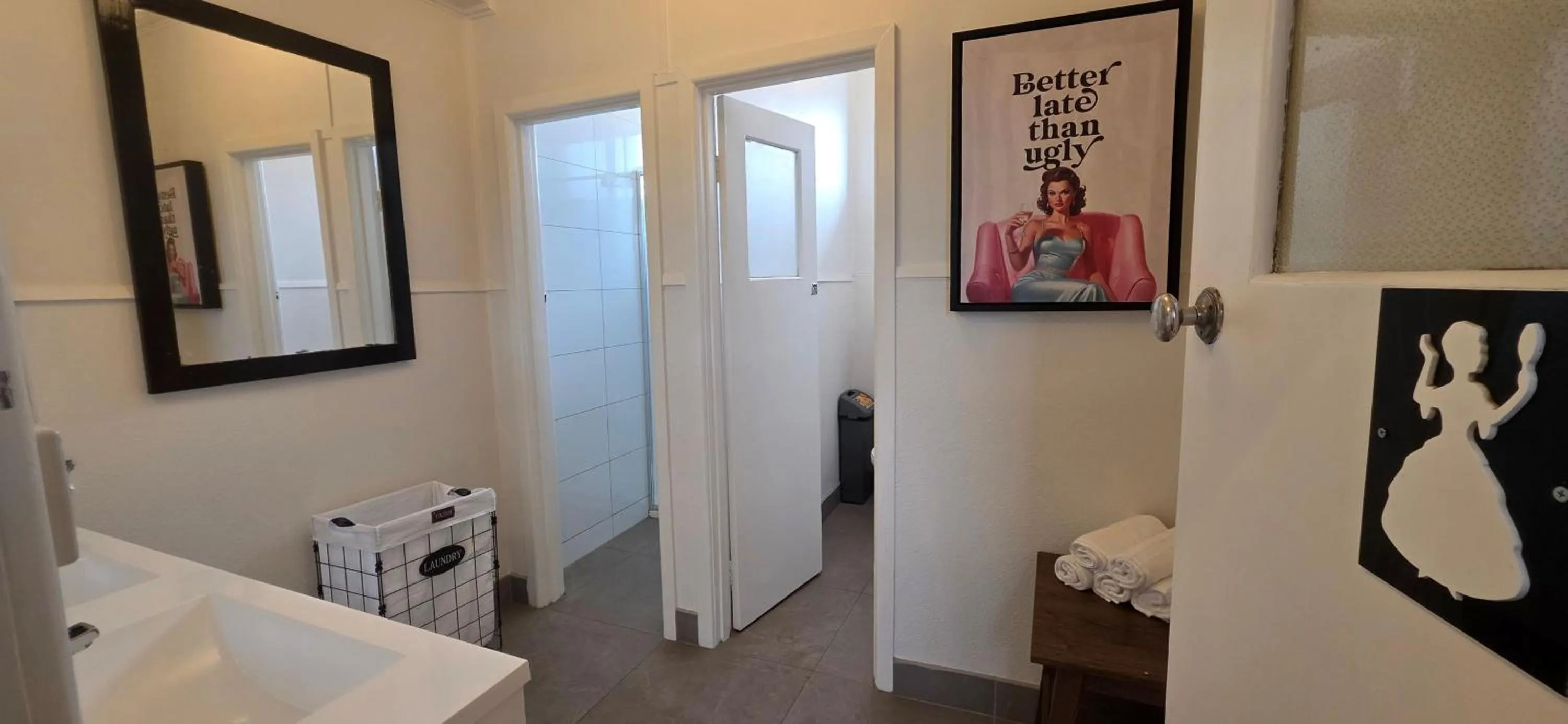 Public Bath in The Corner Hotel Alexandra