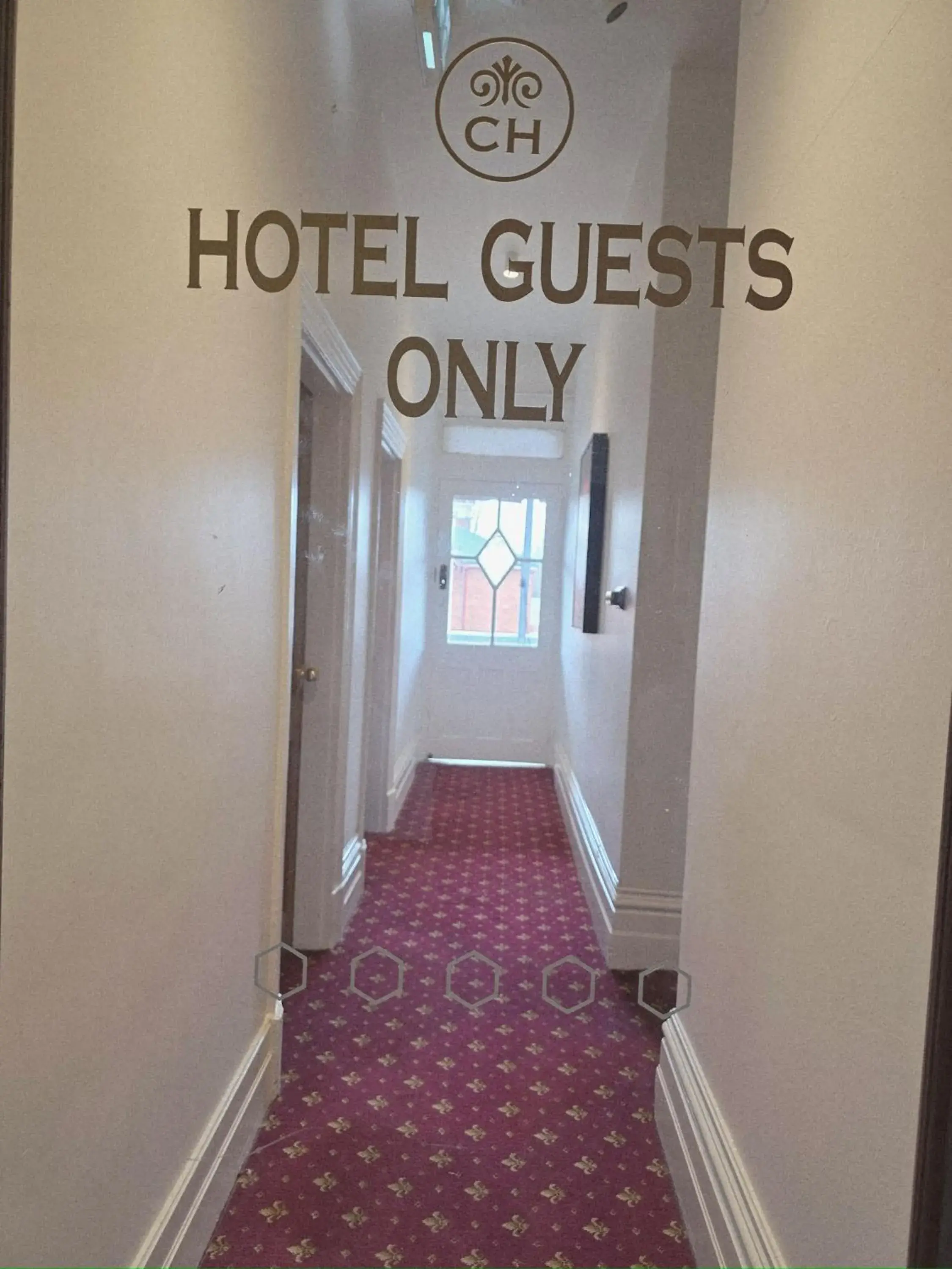 Queen Room in The Corner Hotel Alexandra Queen Room in The Corner Hotel Alexandra