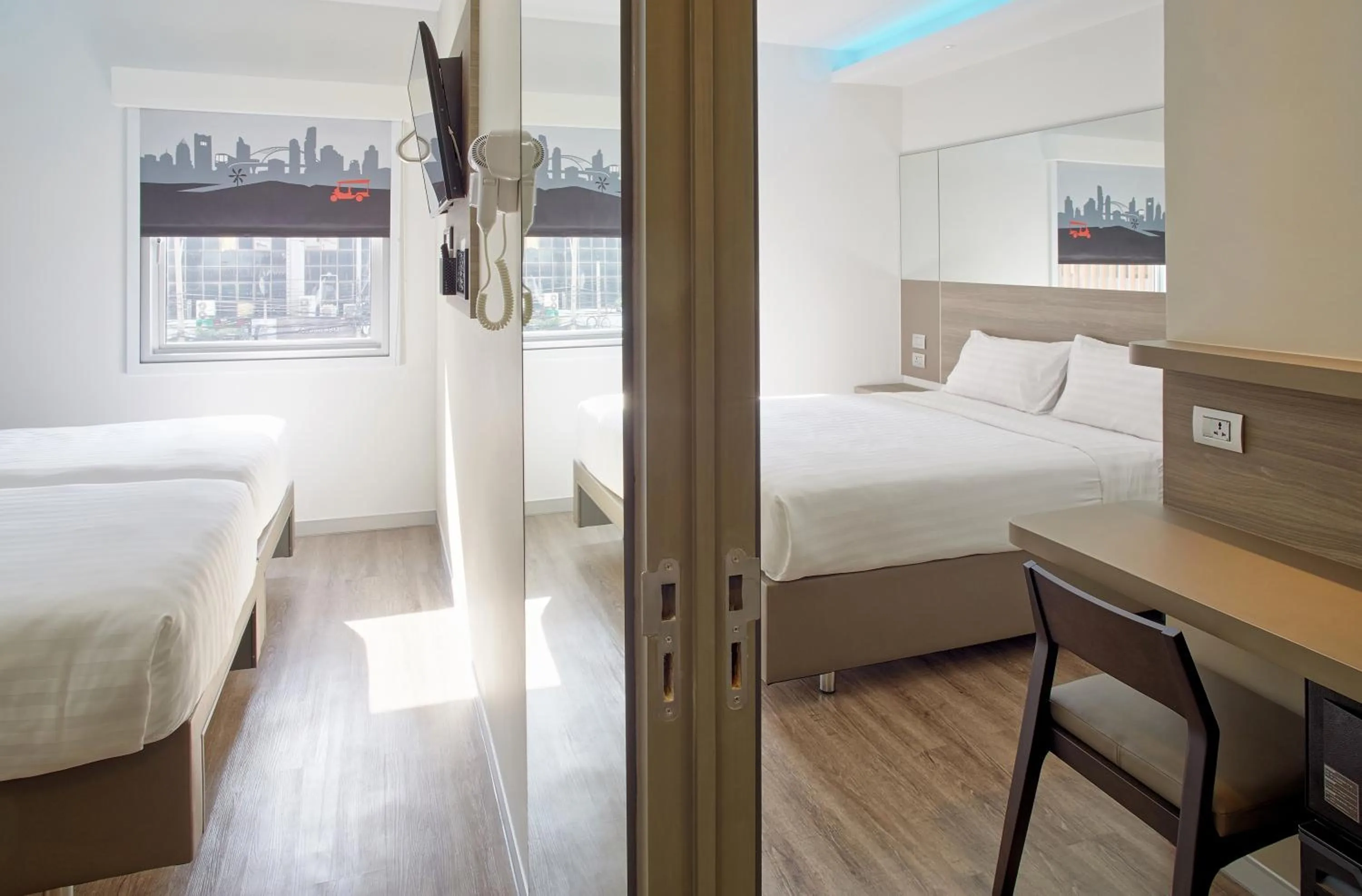 Bedroom, Bed in Easy Planet Bangkok Surawong