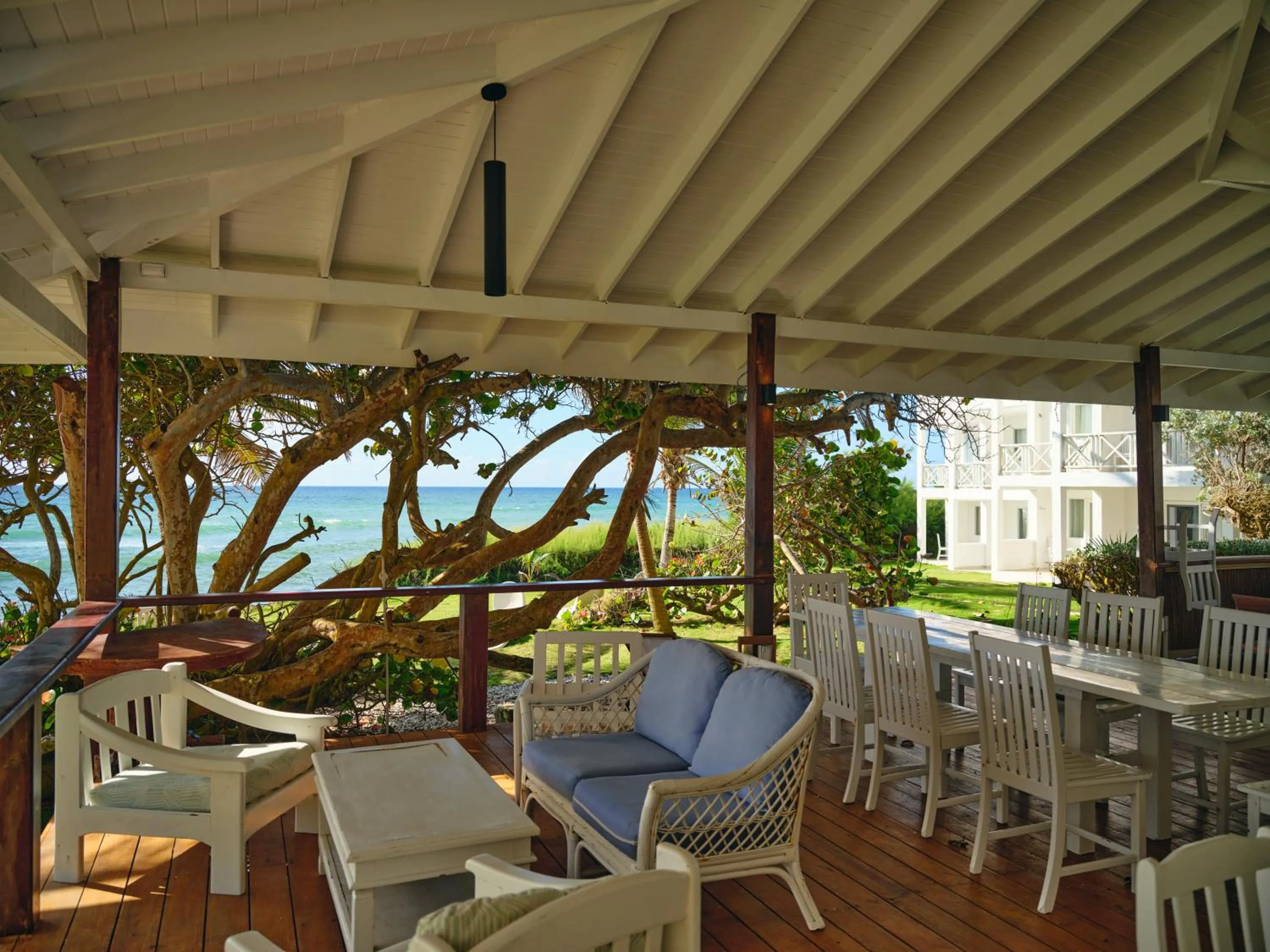 Restaurant/places to eat in Ocean Spray Apartments