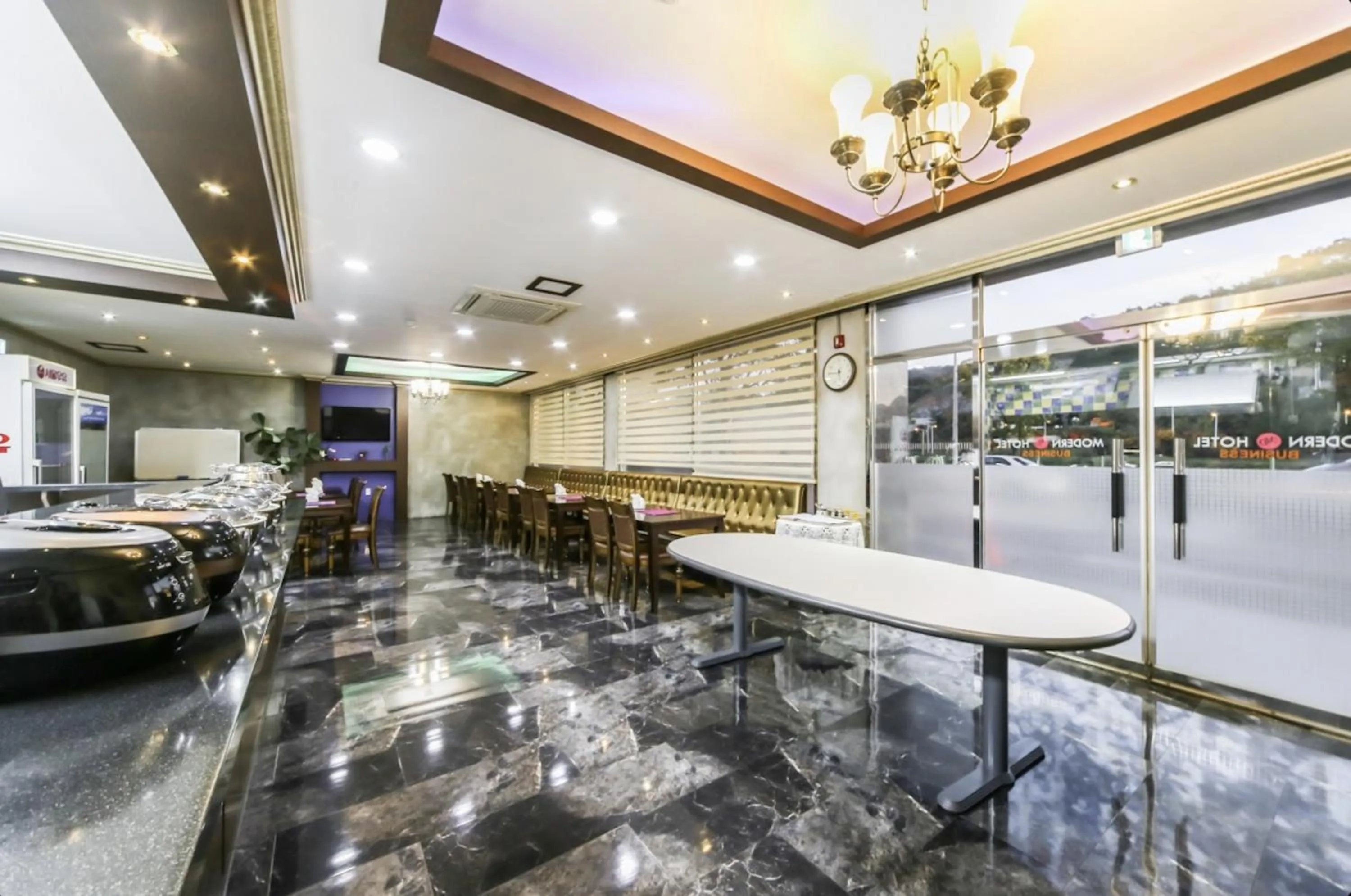 Modern Business Hotel