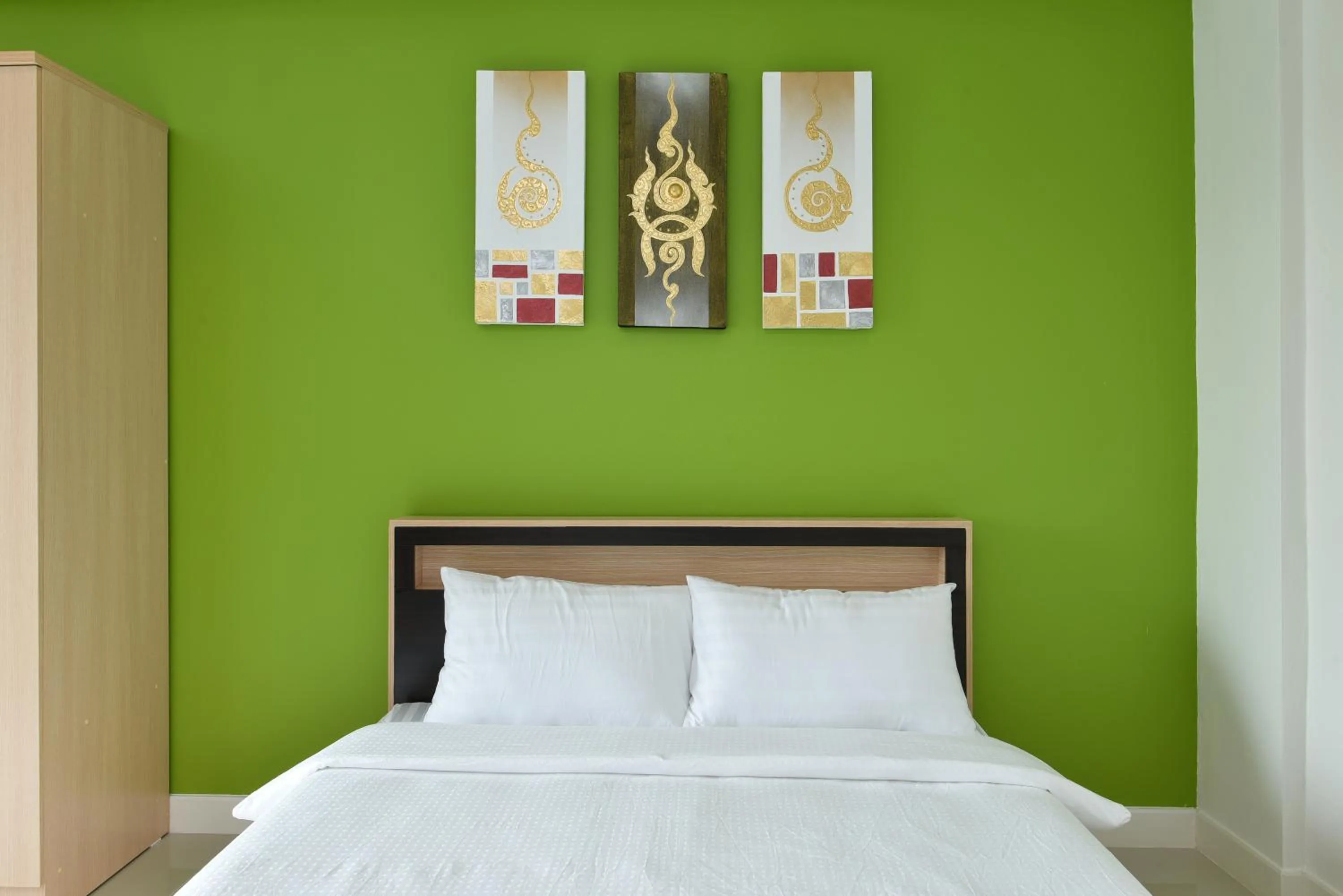 Bed in B32 Apartment