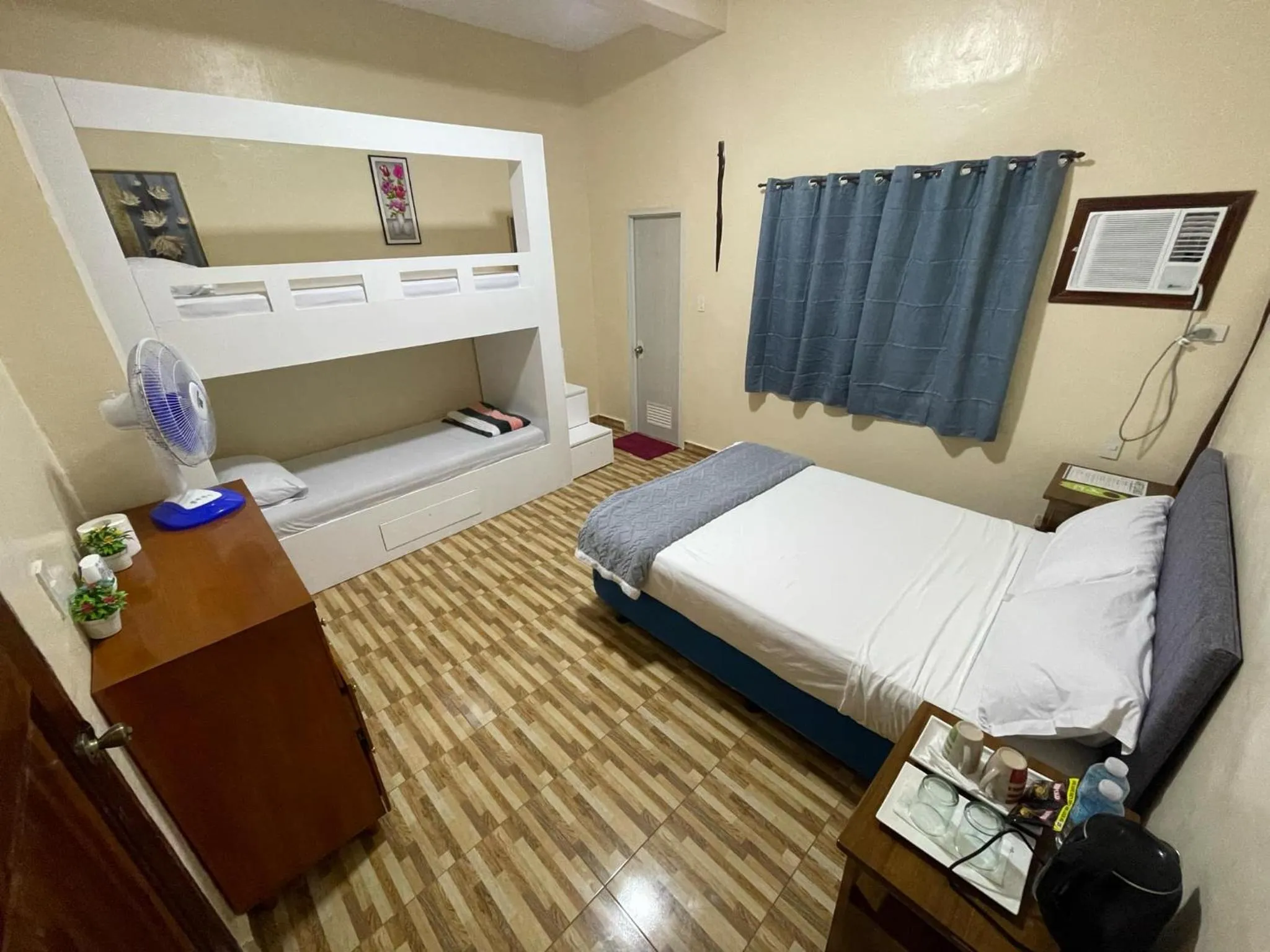 Bed in Whitesands Beach Resort