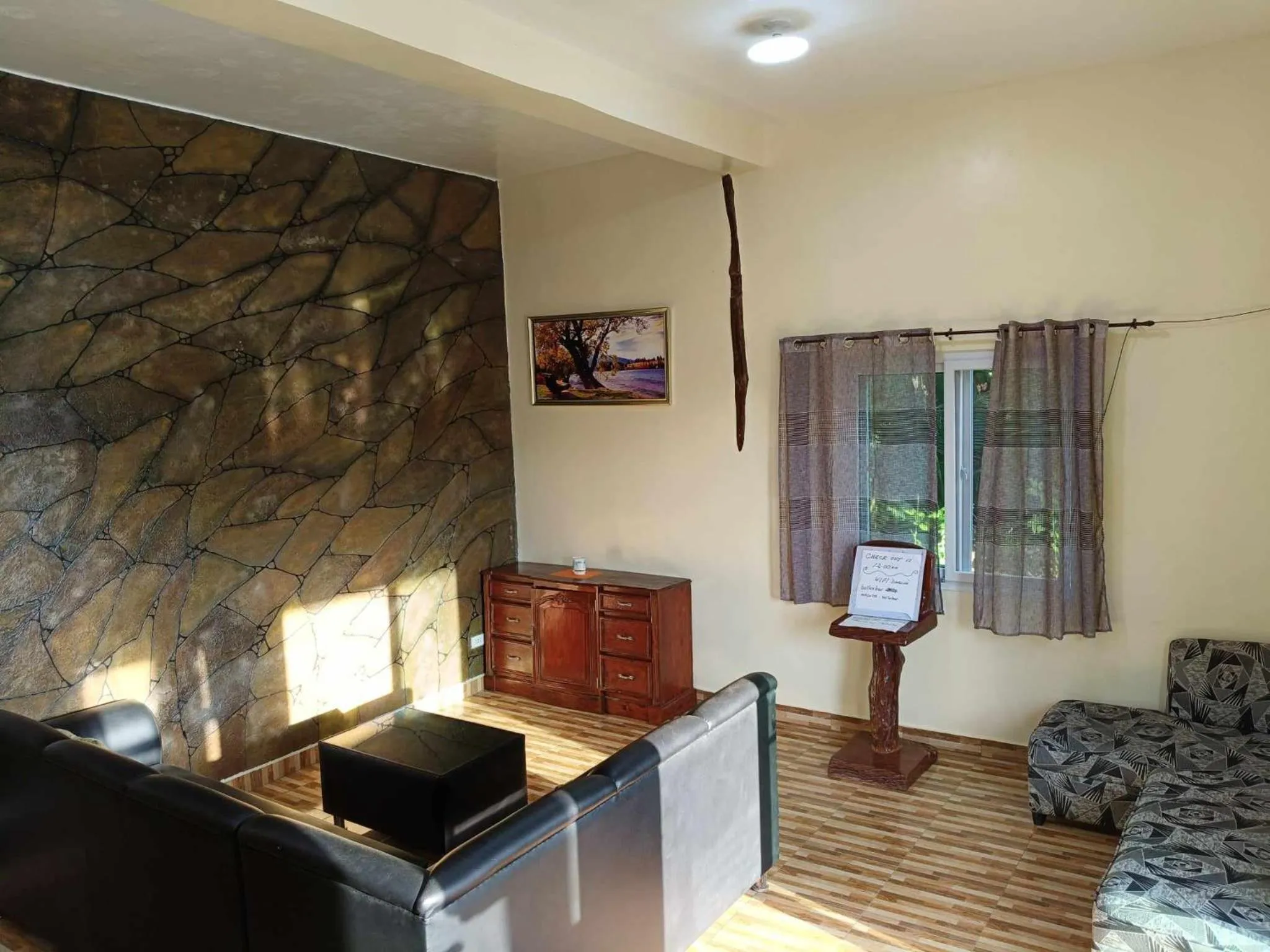 Communal lounge/ TV room in Whitesands Beach Resort