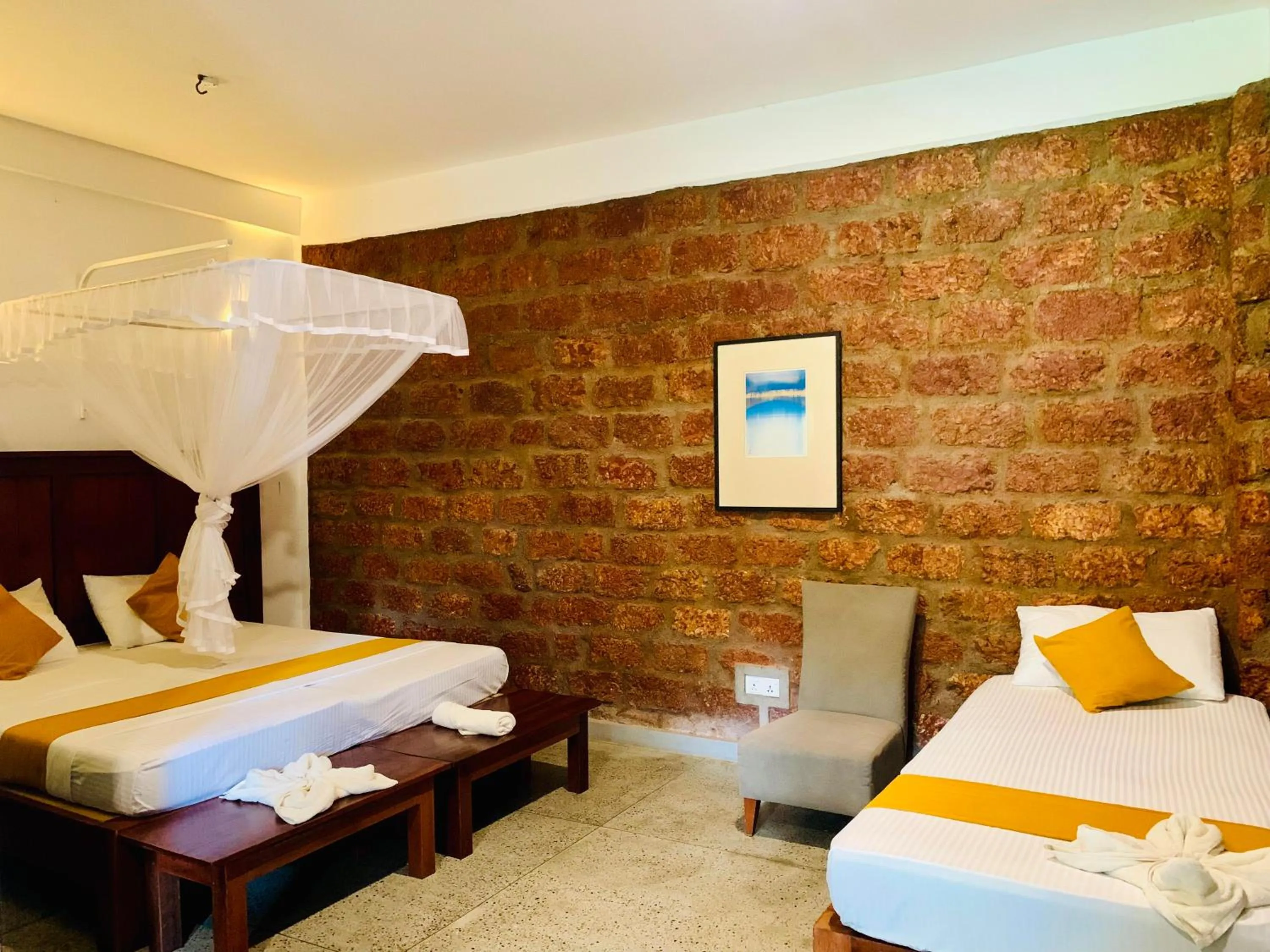 Bedroom, Bed in Airport Heritage