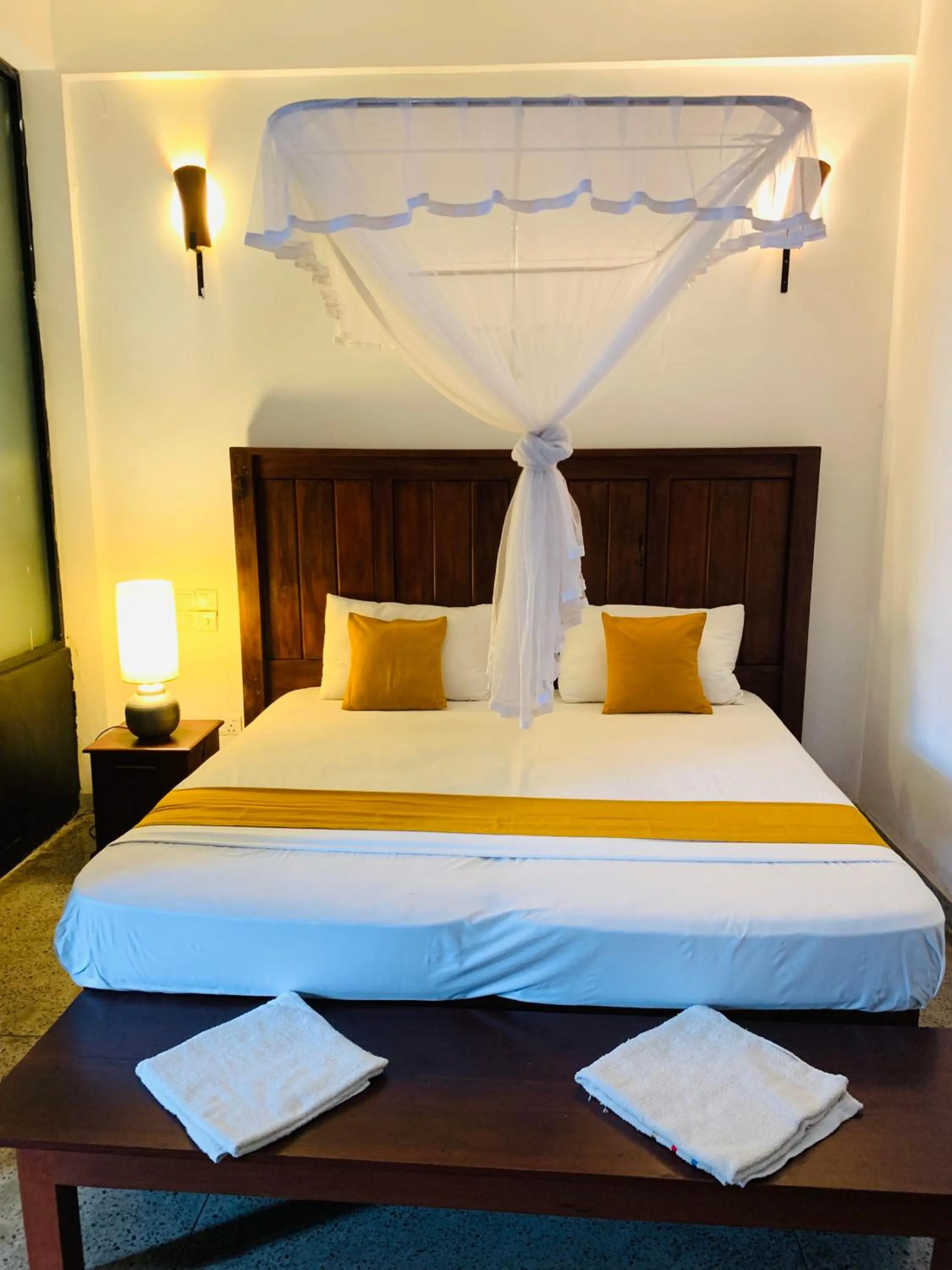 Bed in Airport Heritage