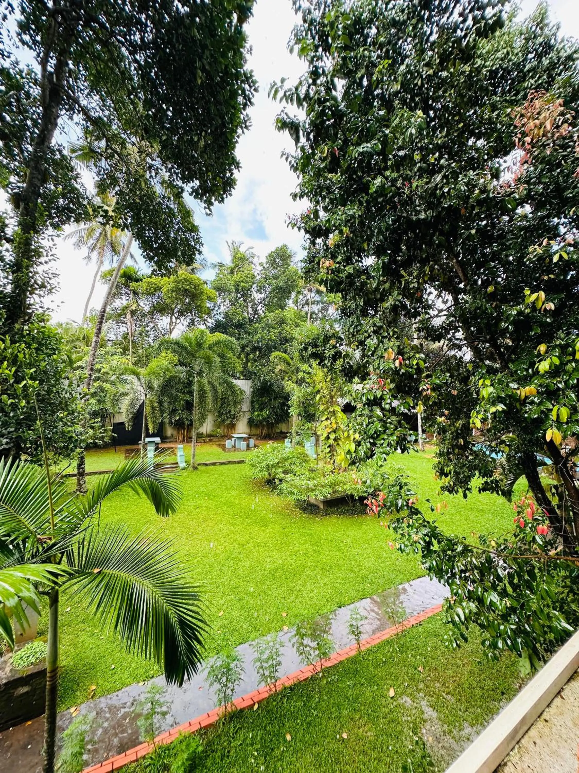 Garden in Airport Heritage