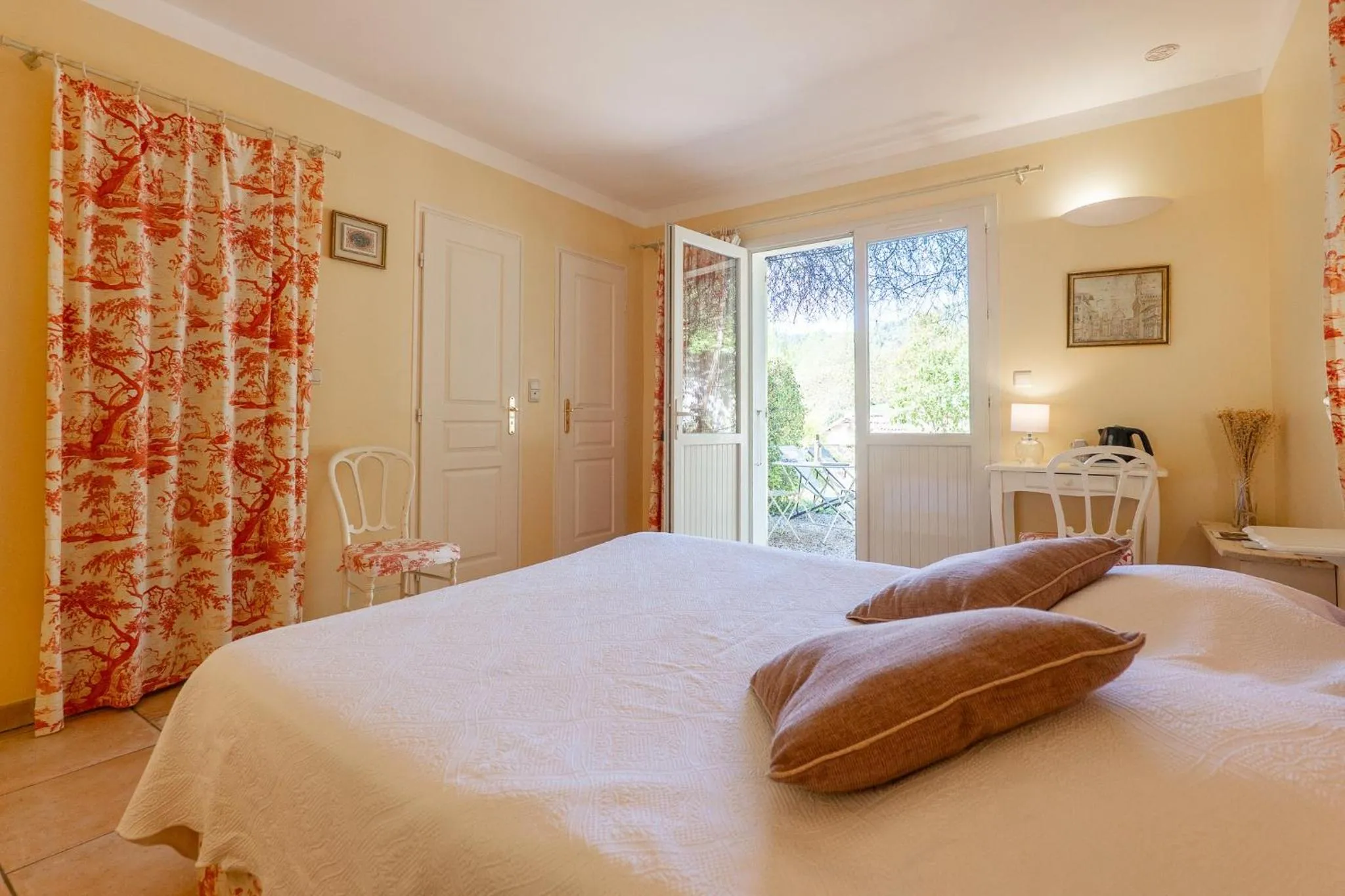 Property building, Bed in Le Mas Du Loup