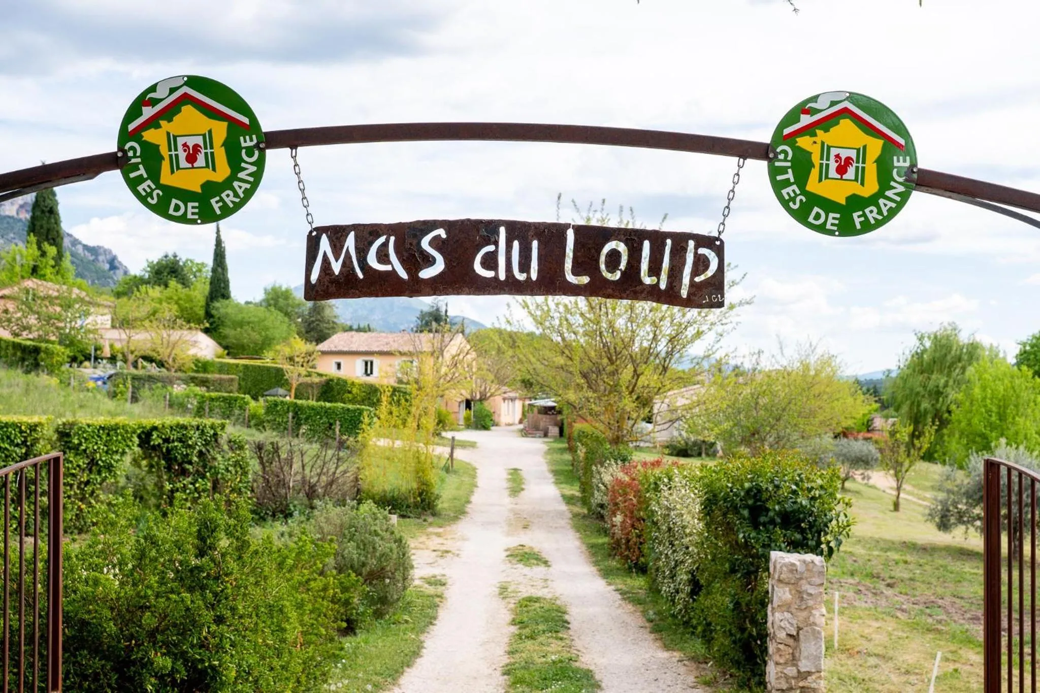 Property building in Le Mas Du Loup