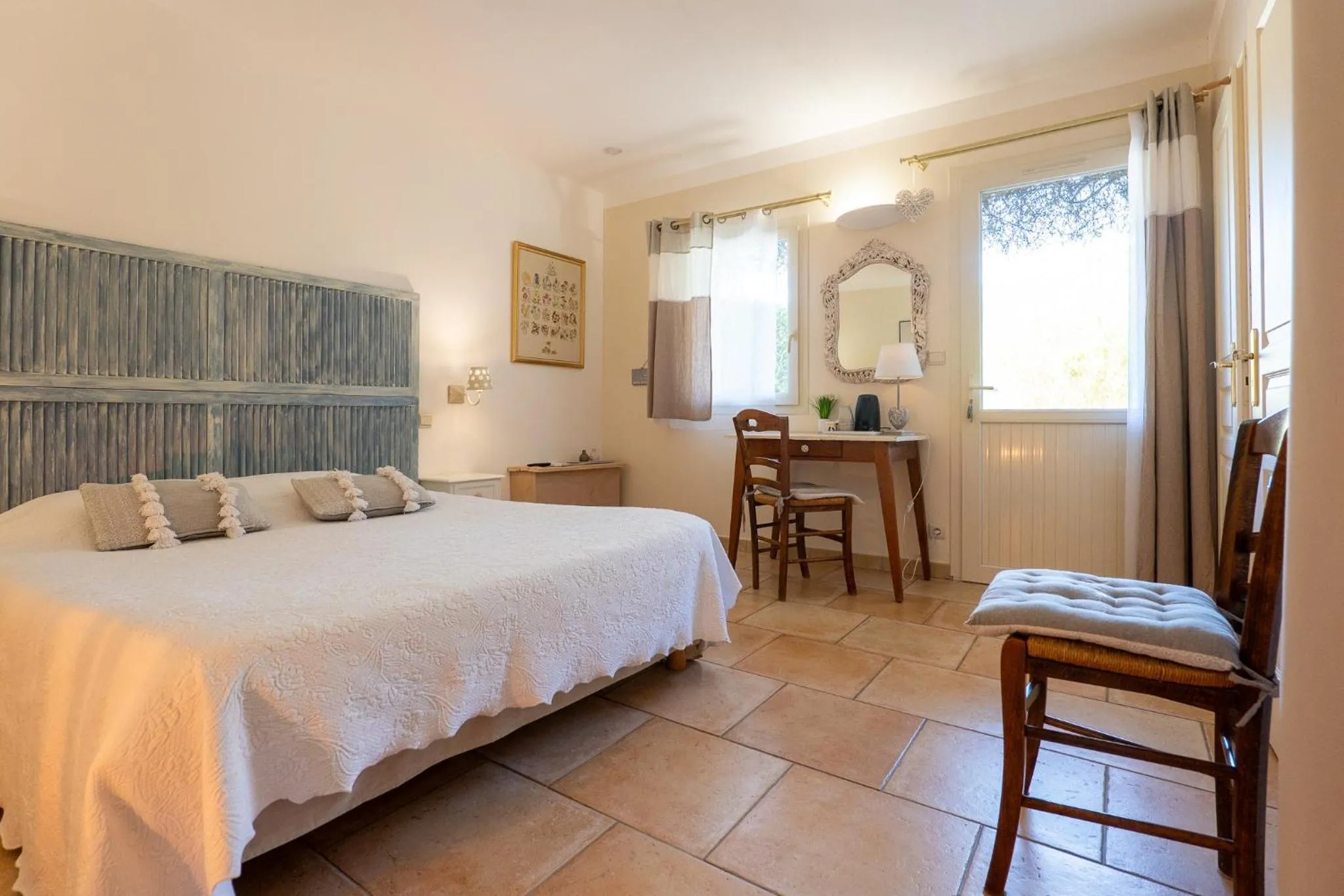 Property building, Bed in Le Mas Du Loup