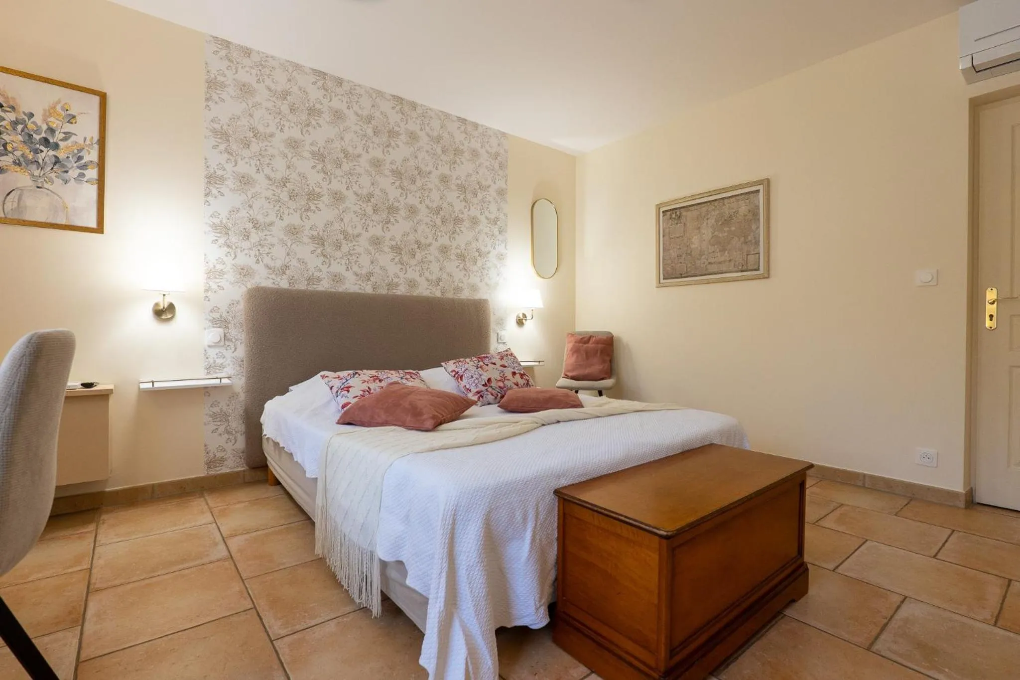 Property building, Bed in Le Mas Du Loup