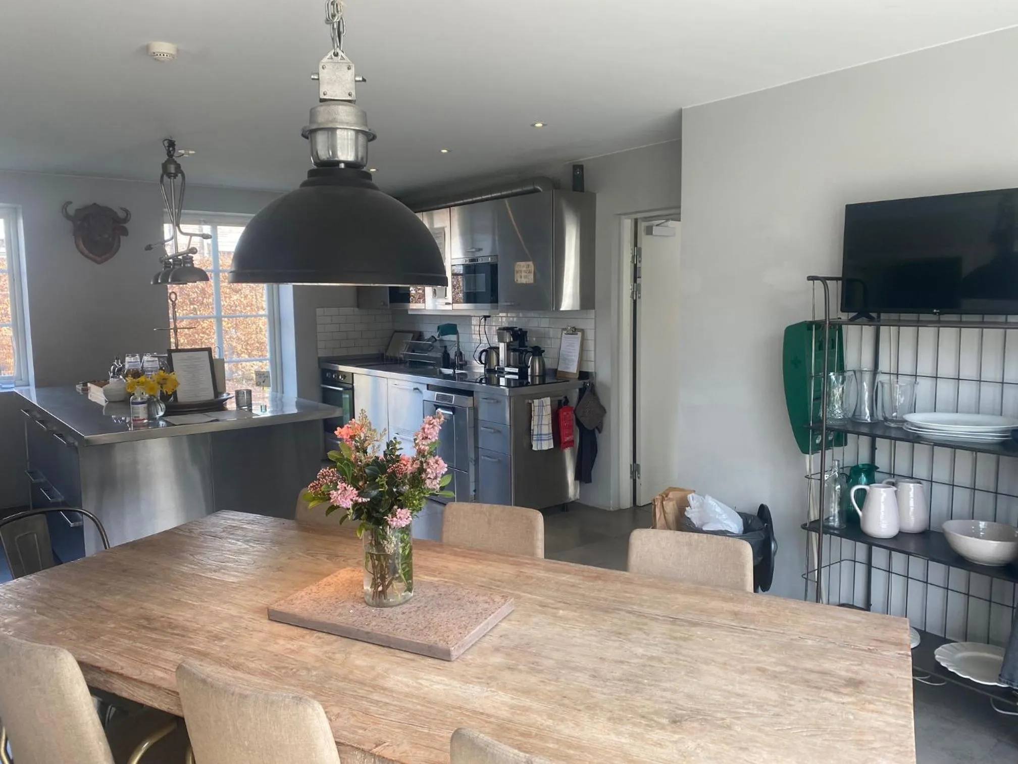 Dining area in Brohuspark