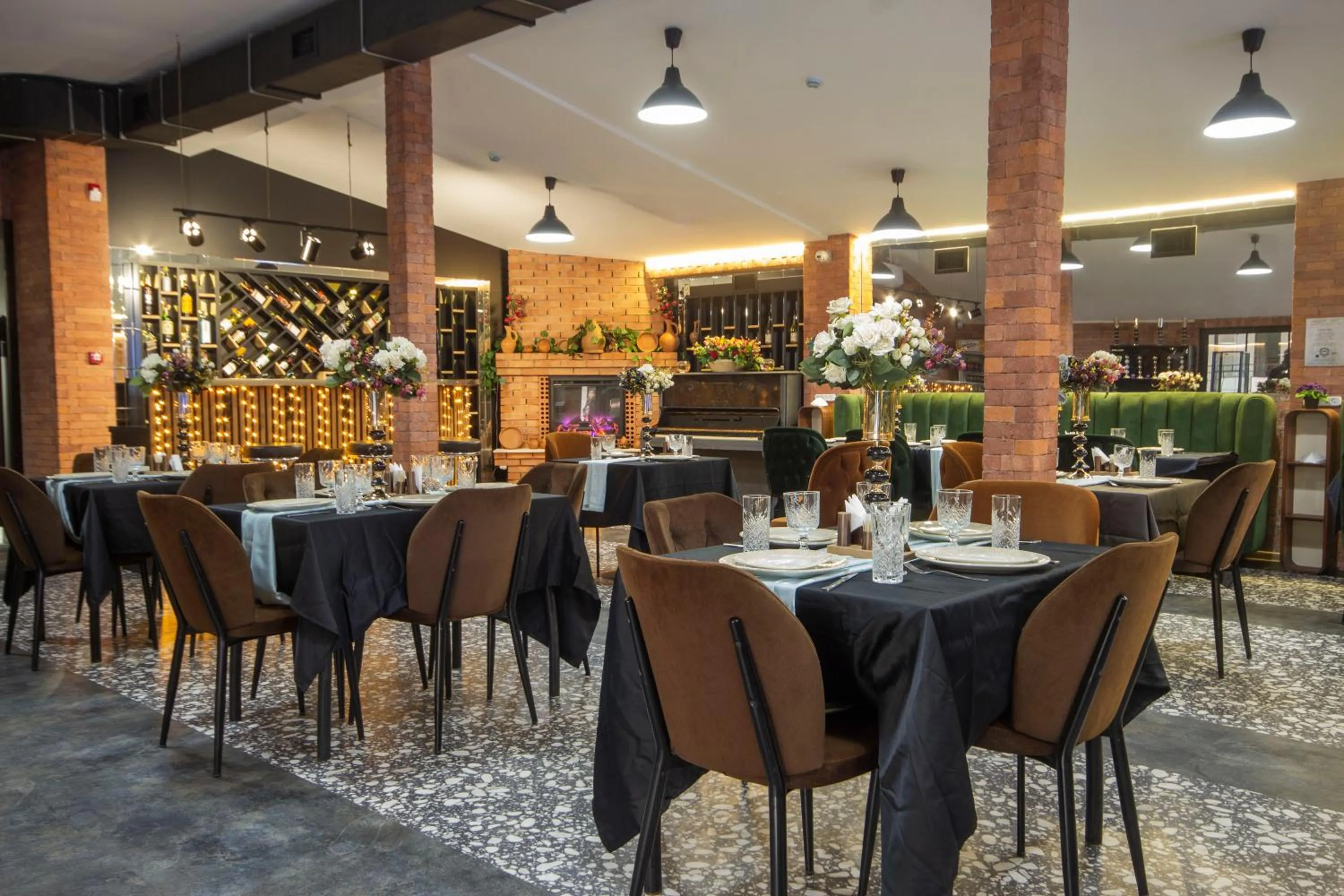 Restaurant/places to eat in Kinor David Glatt Kosher Hotel