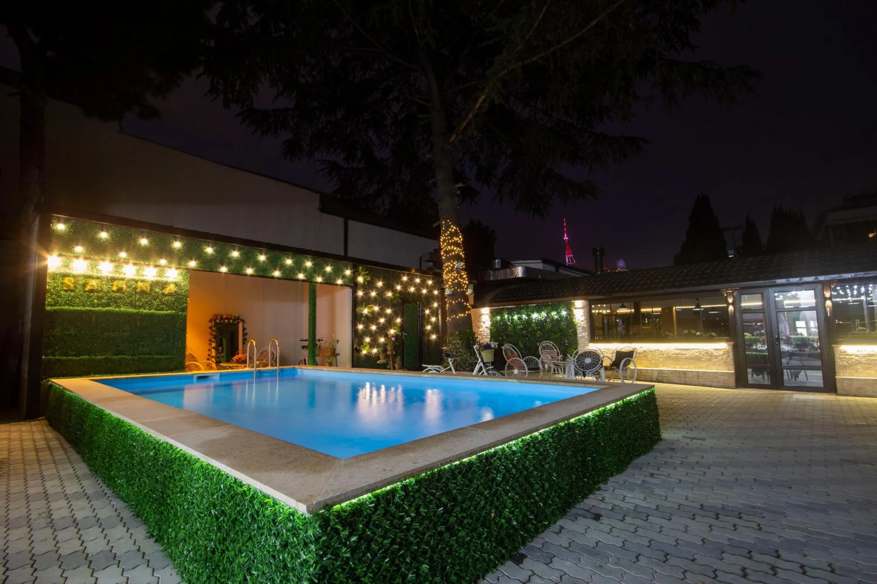 Night in Kinor David Glatt Kosher Hotel