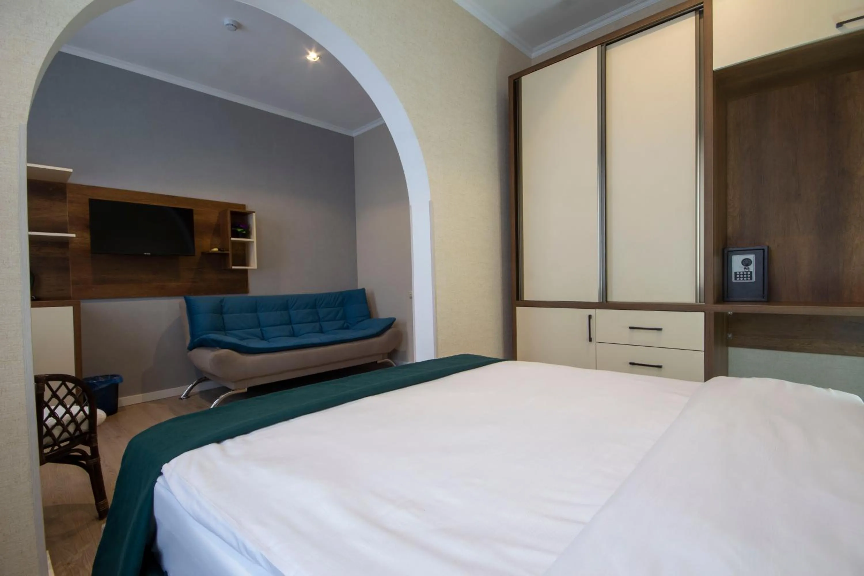 Bed in Kinor David Glatt Kosher Hotel