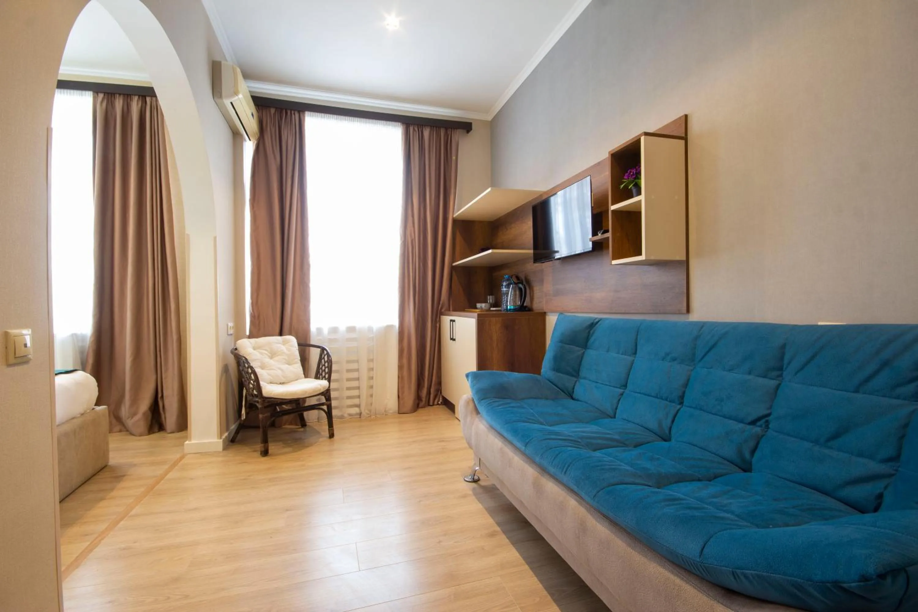 Seating area in Kinor David Glatt Kosher Hotel