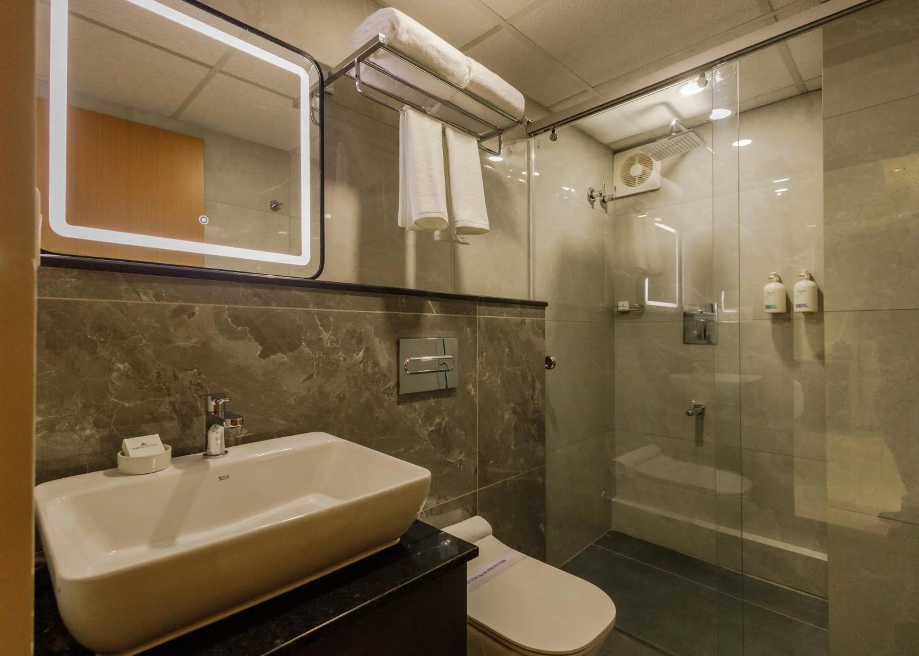 Olwen Suites