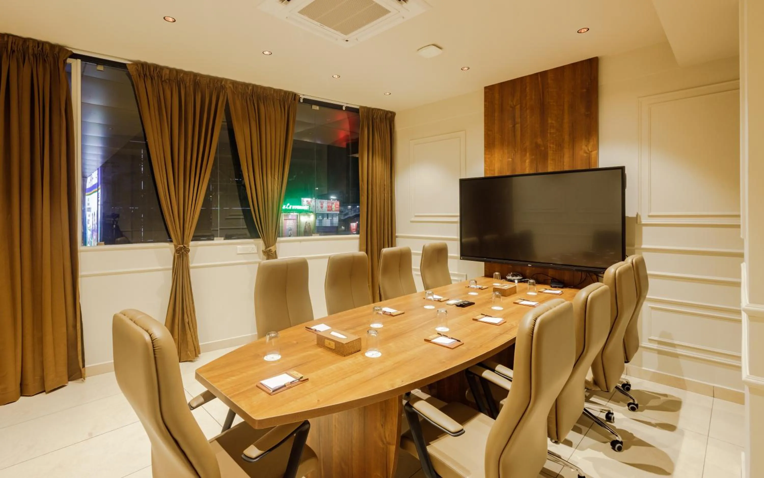 Olwen Suites