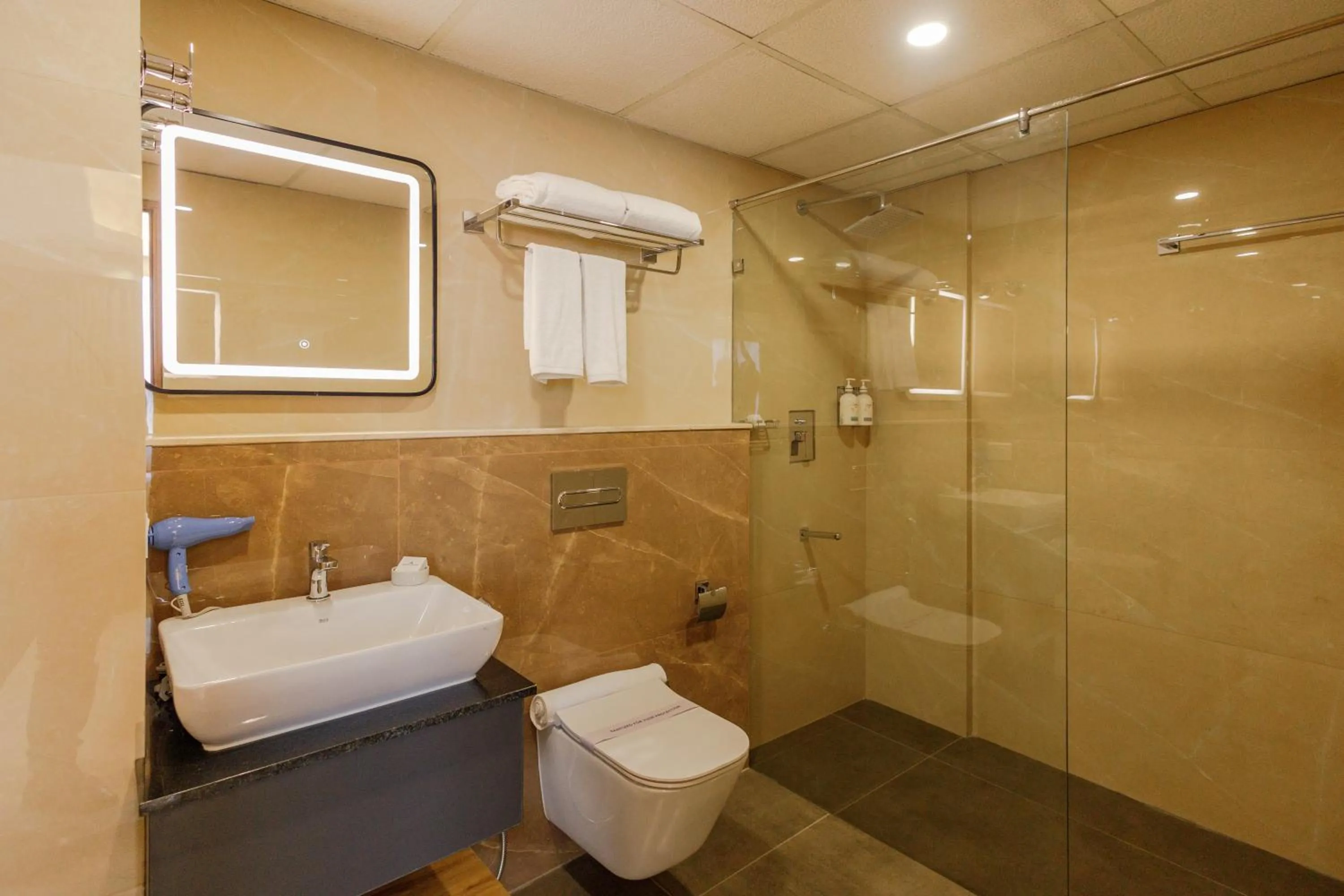 Olwen Suites