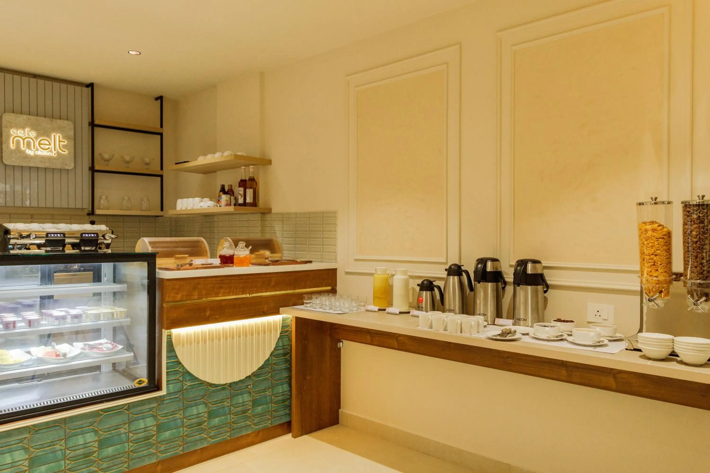Olwen Suites